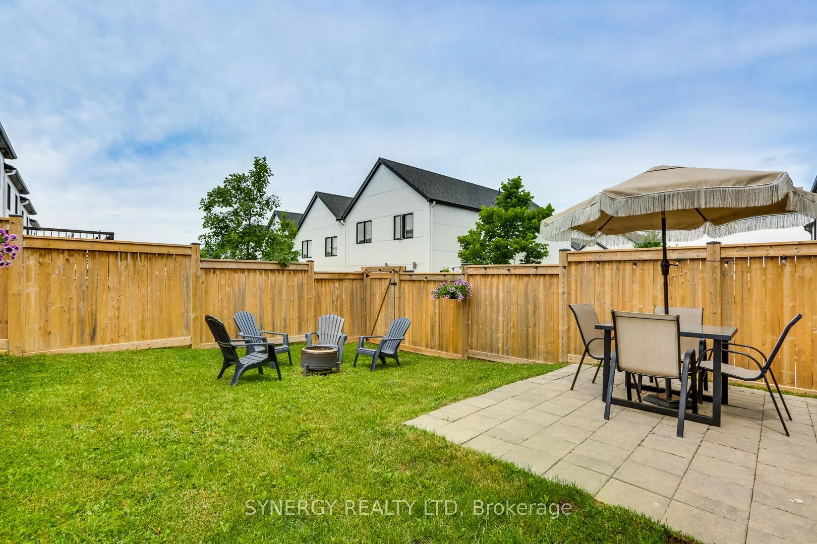Photo 47 of 943 Upperpoint Avenue, London, South B — HOMEH