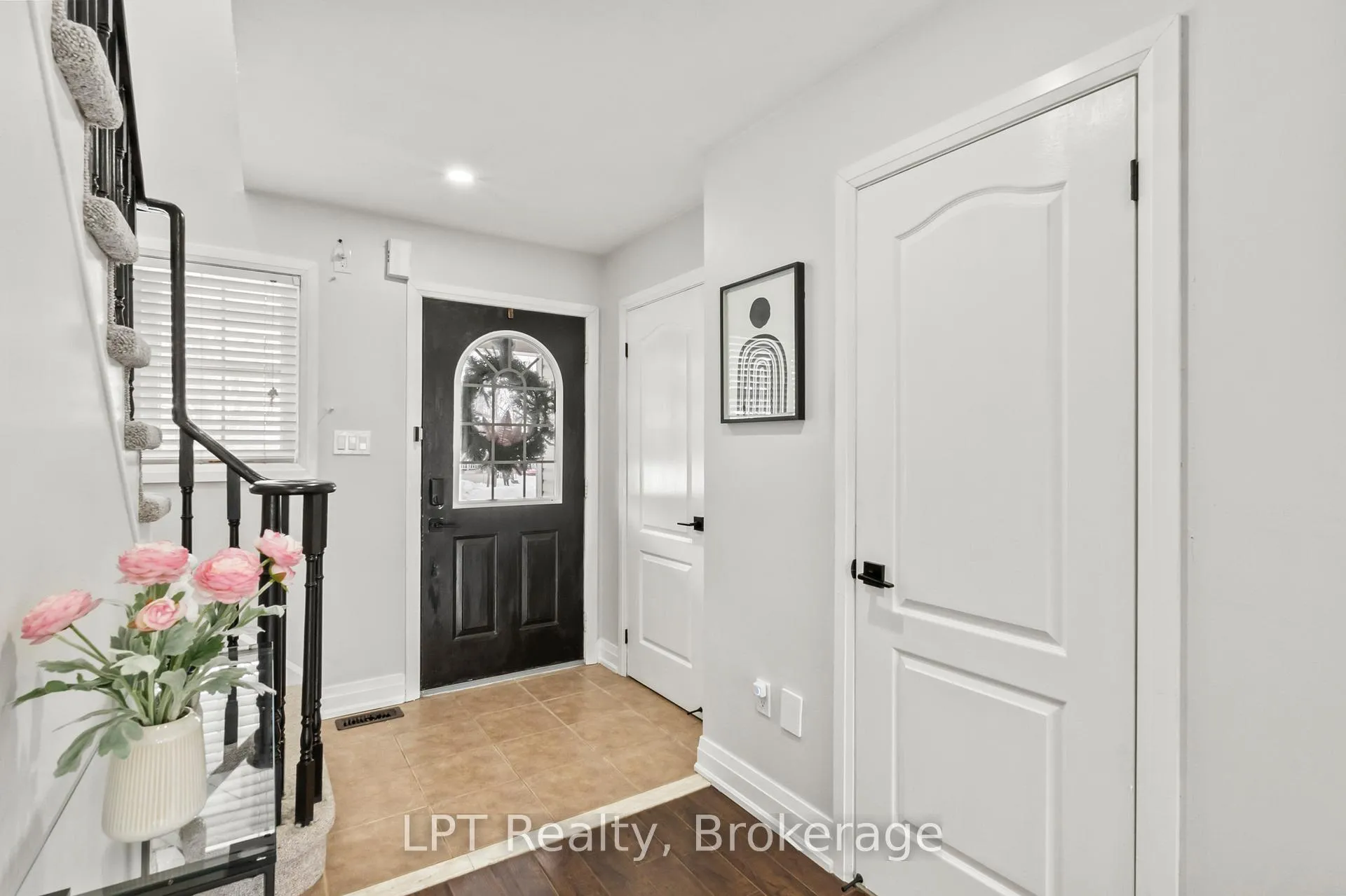 Photo 6 of 52 Norland Circle, Oshawa, Windfields — HOMEH