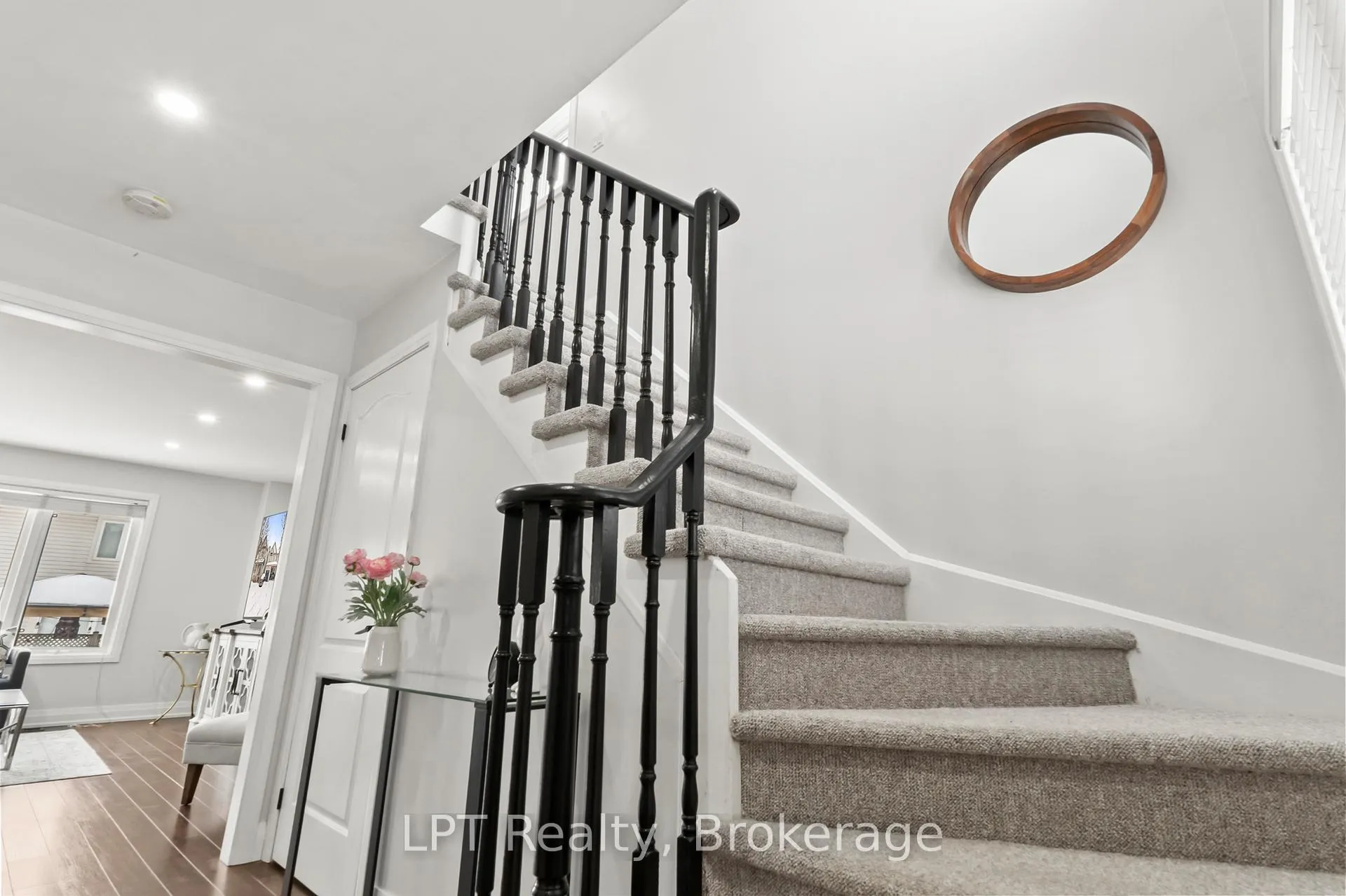 Photo 15 of 52 Norland Circle, Oshawa, Windfields — HOMEH