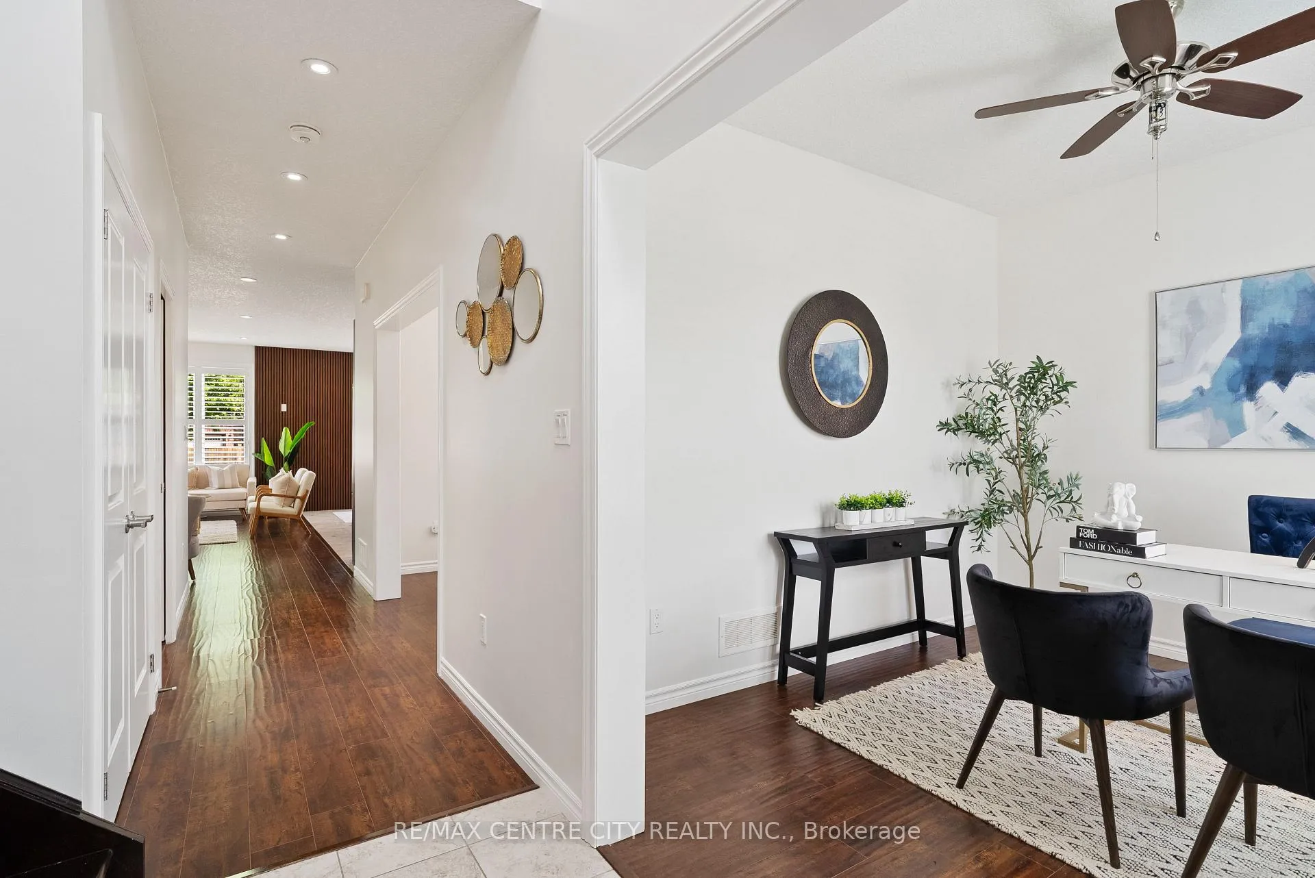 Photo 4 of 1420 Howlett Circle, London, North S — HOMEH