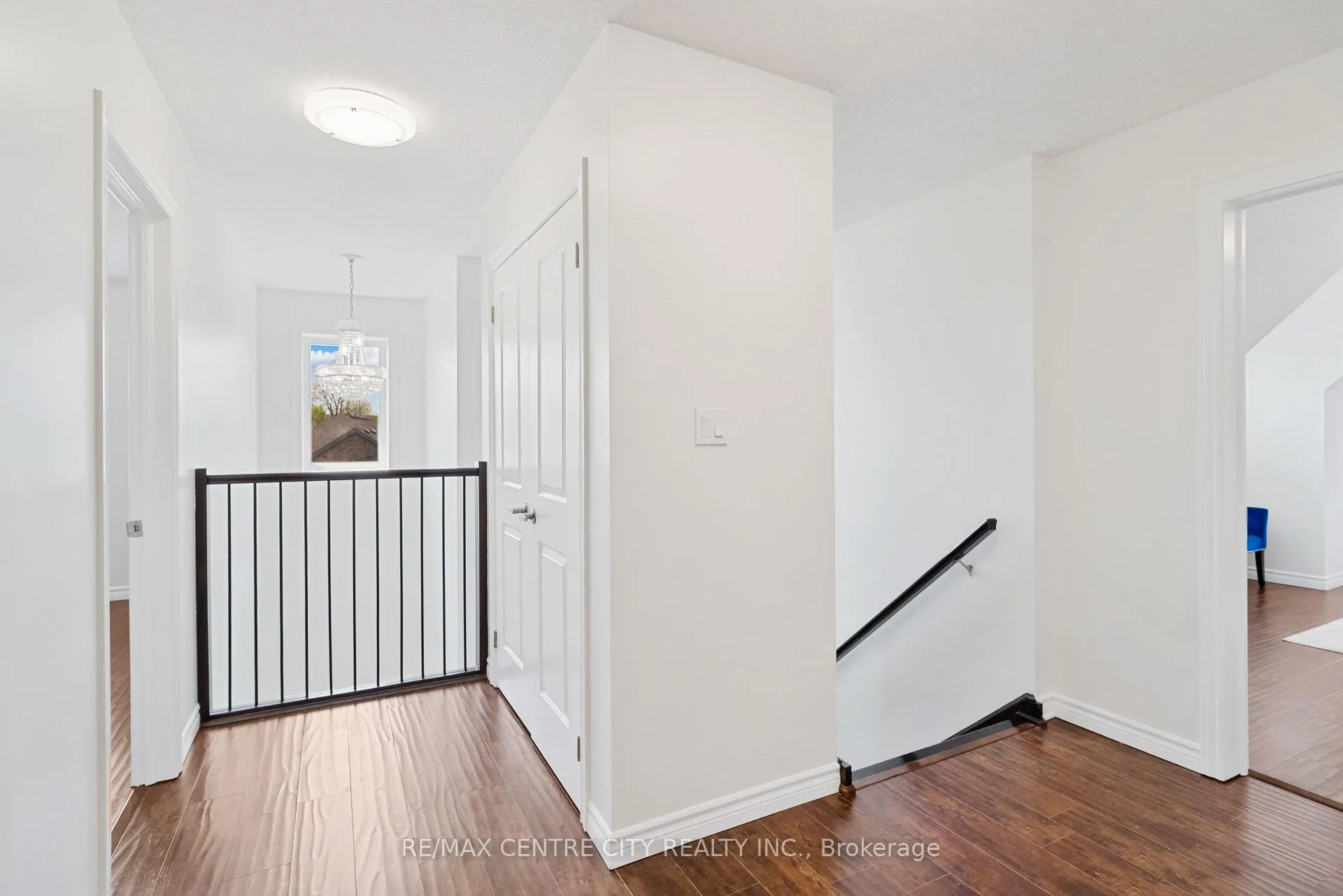 Photo 17 of 1420 Howlett Circle, London, North S — HOMEH
