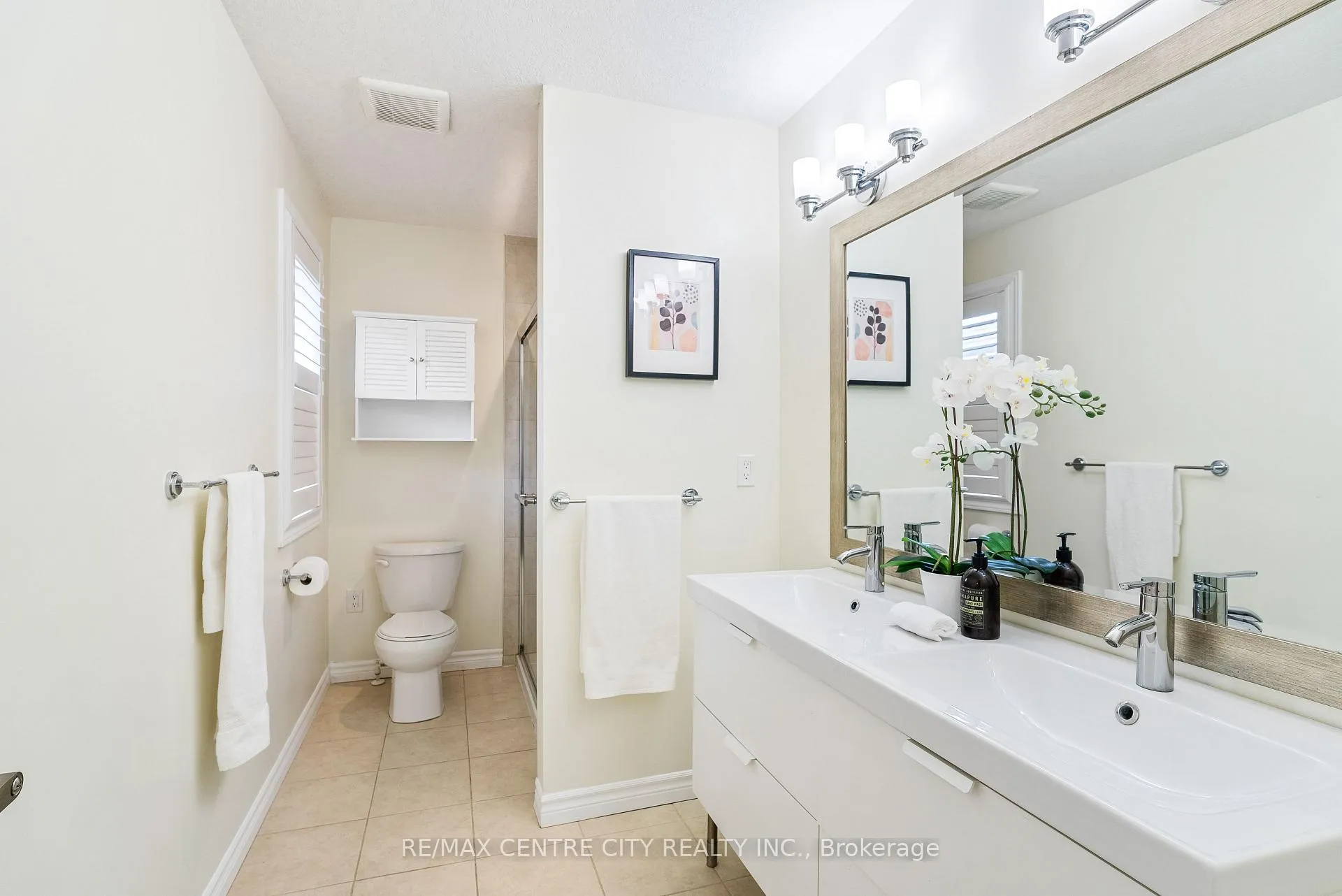 Photo 26 of 1420 Howlett Circle, London, North S — HOMEH