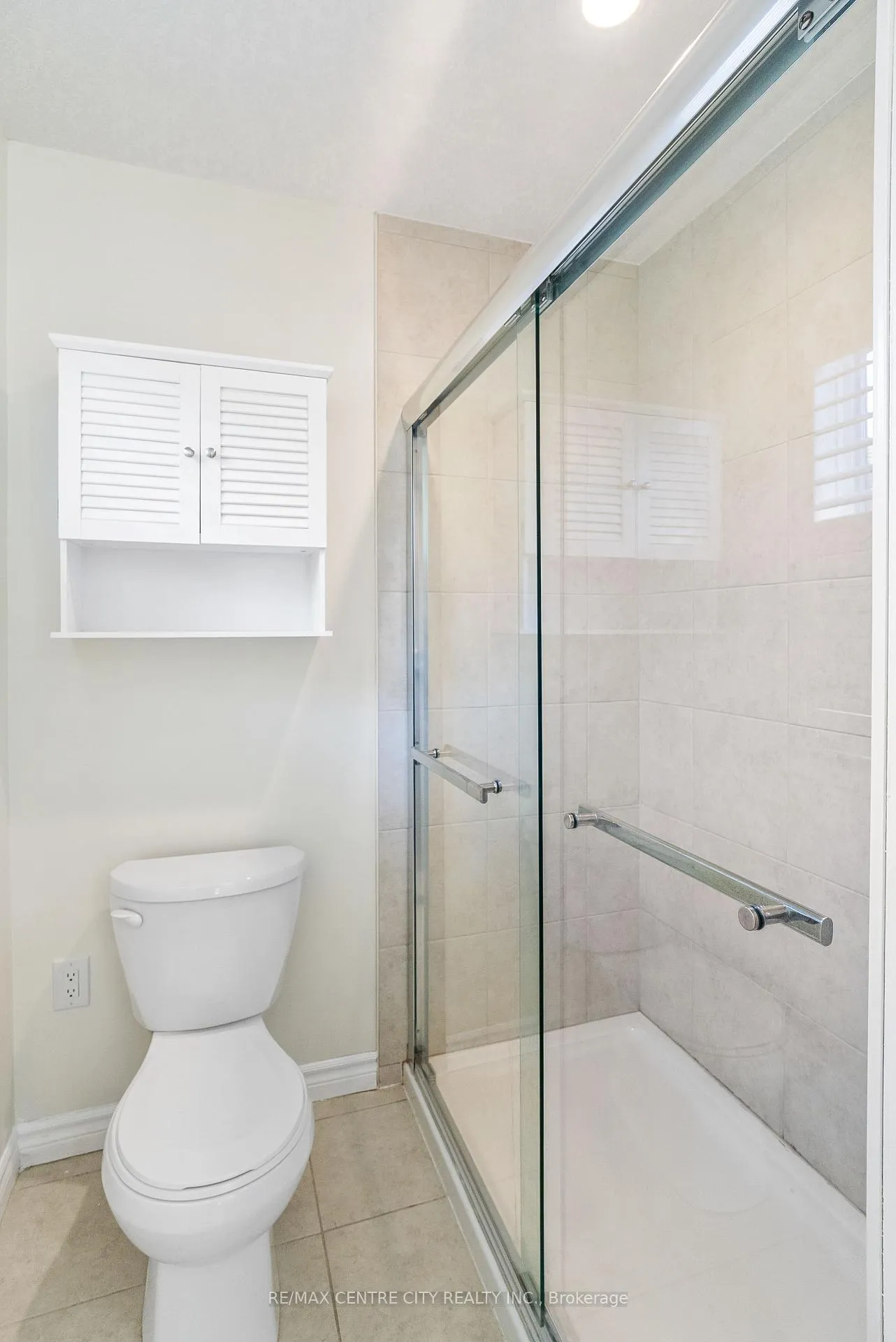 Photo 27 of 1420 Howlett Circle, London, North S — HOMEH