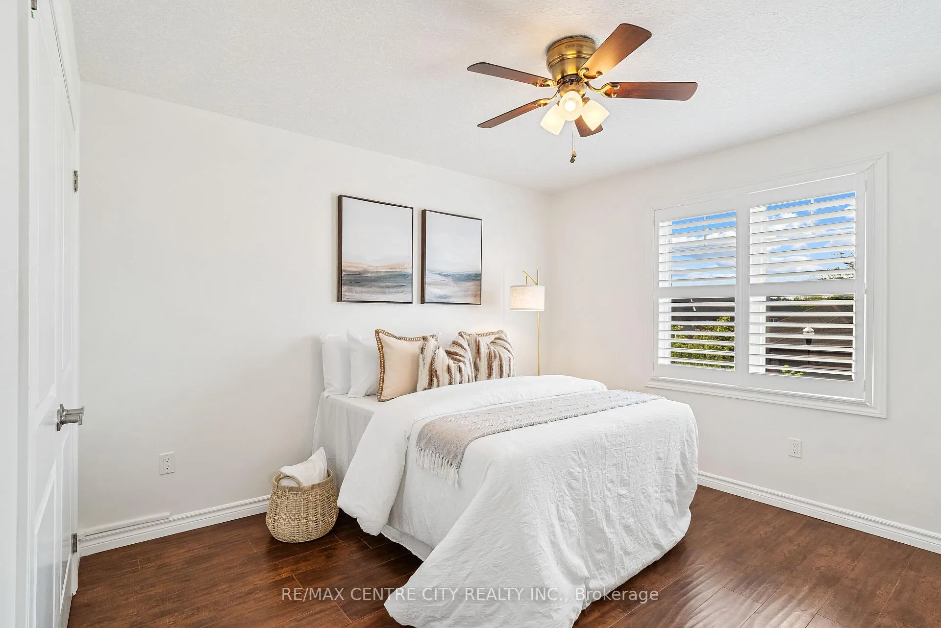 Photo 29 of 1420 Howlett Circle, London, North S — HOMEH