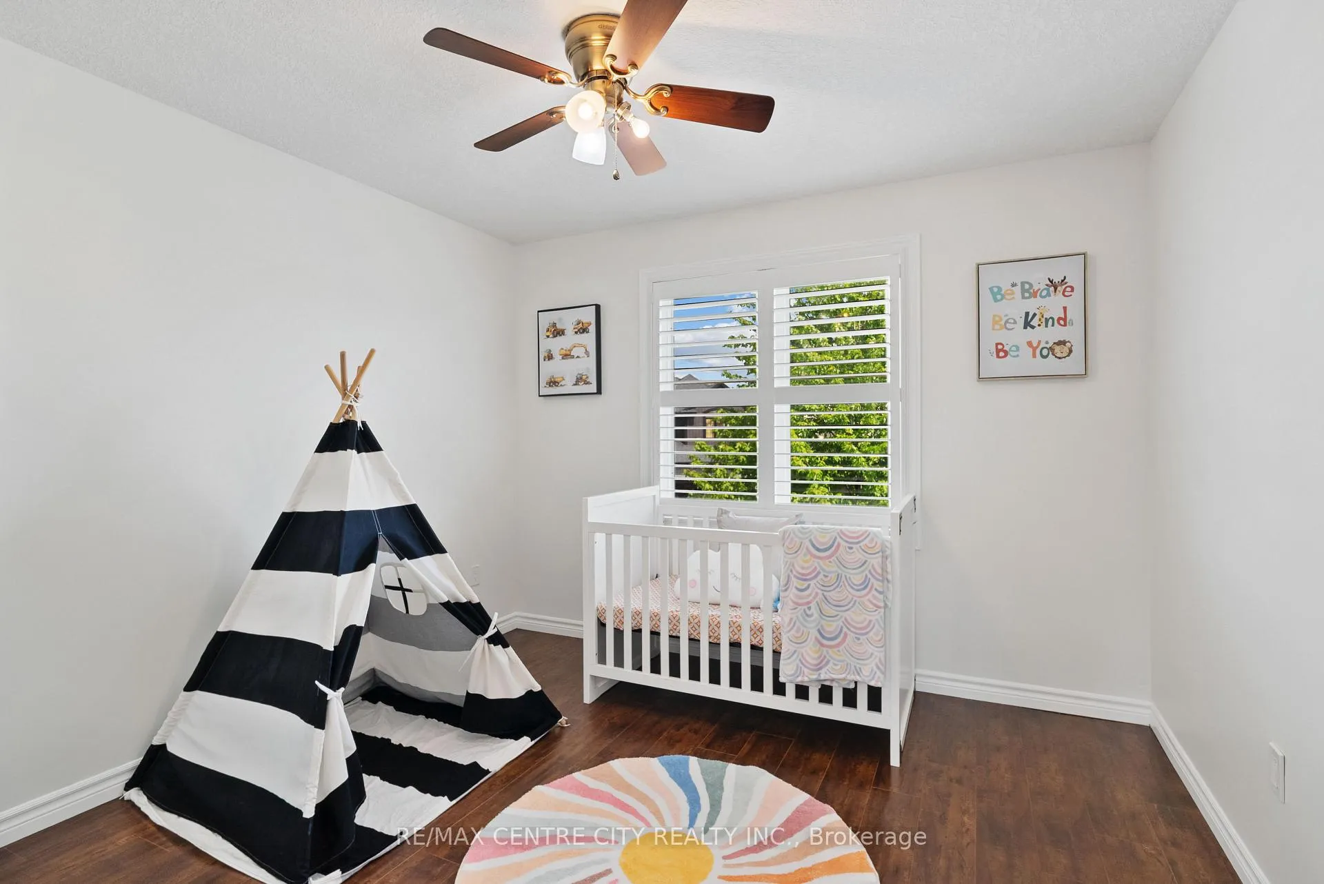 Photo 31 of 1420 Howlett Circle, London, North S — HOMEH