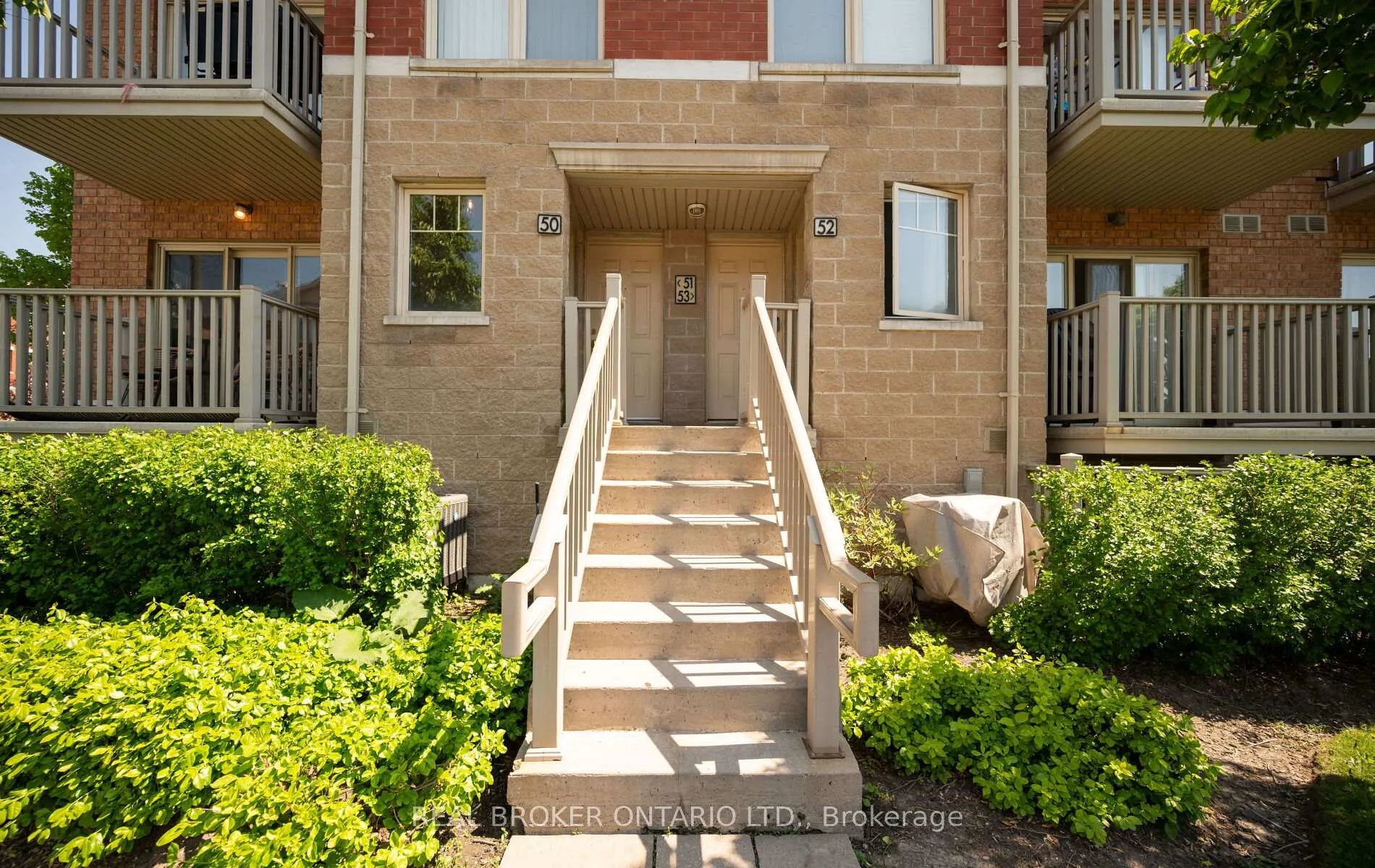 Photo 4 of Unit 50, 5050 Intrepid Drive, Mississauga, Churchill Meadows — HOMEH
