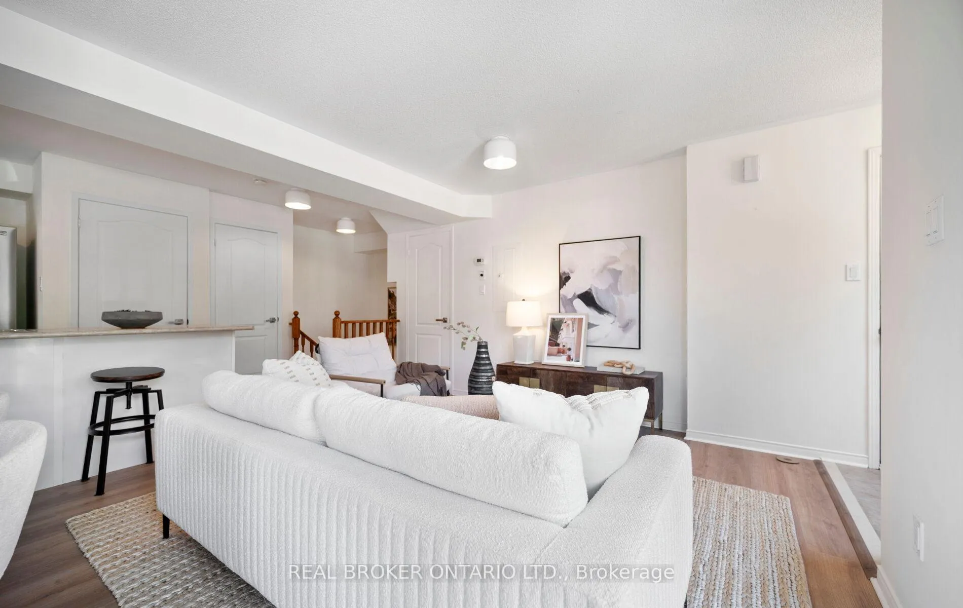 Photo 9 of Unit 50, 5050 Intrepid Drive, Mississauga, Churchill Meadows — HOMEH