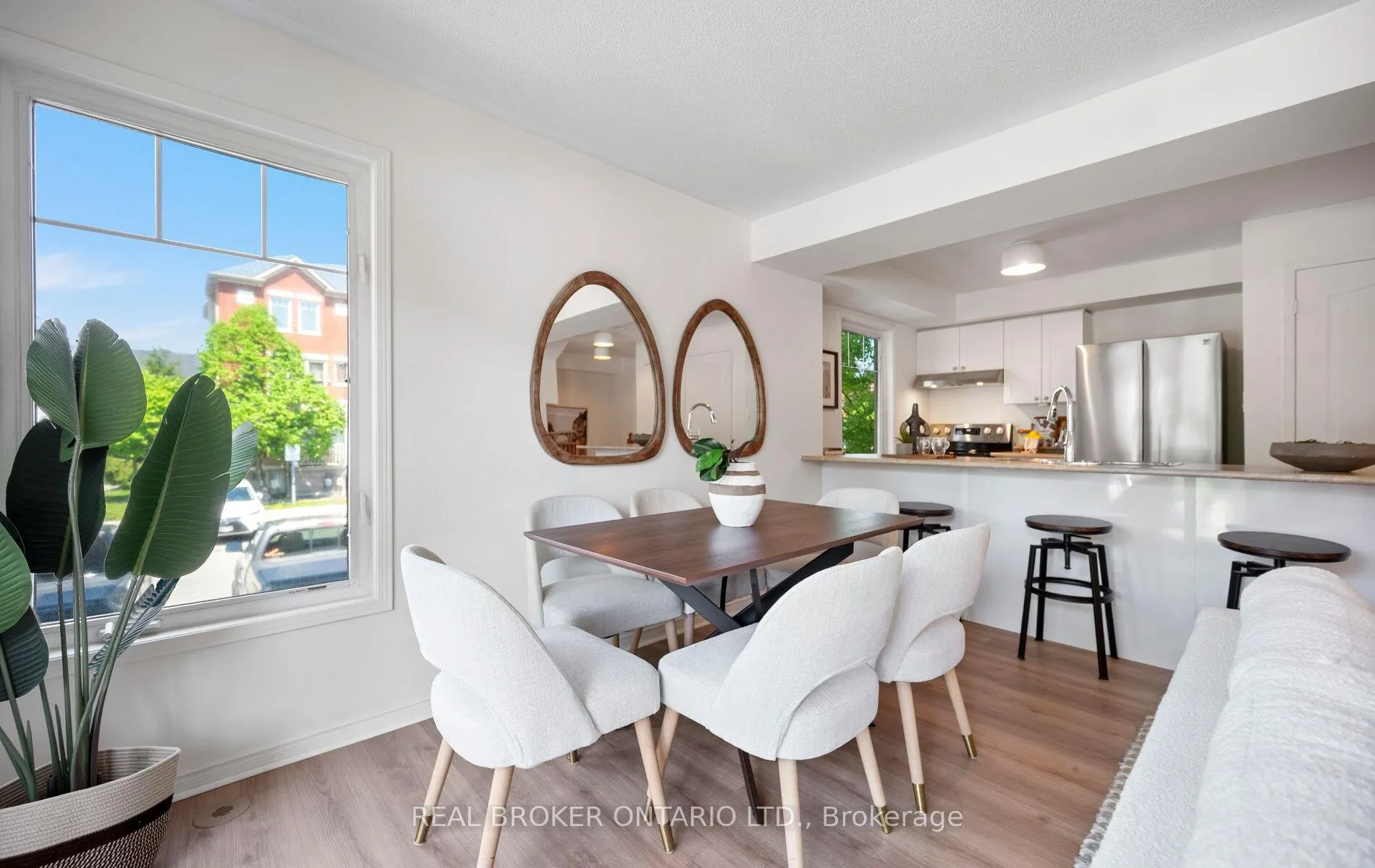 Photo 13 of Unit 50, 5050 Intrepid Drive, Mississauga, Churchill Meadows — HOMEH