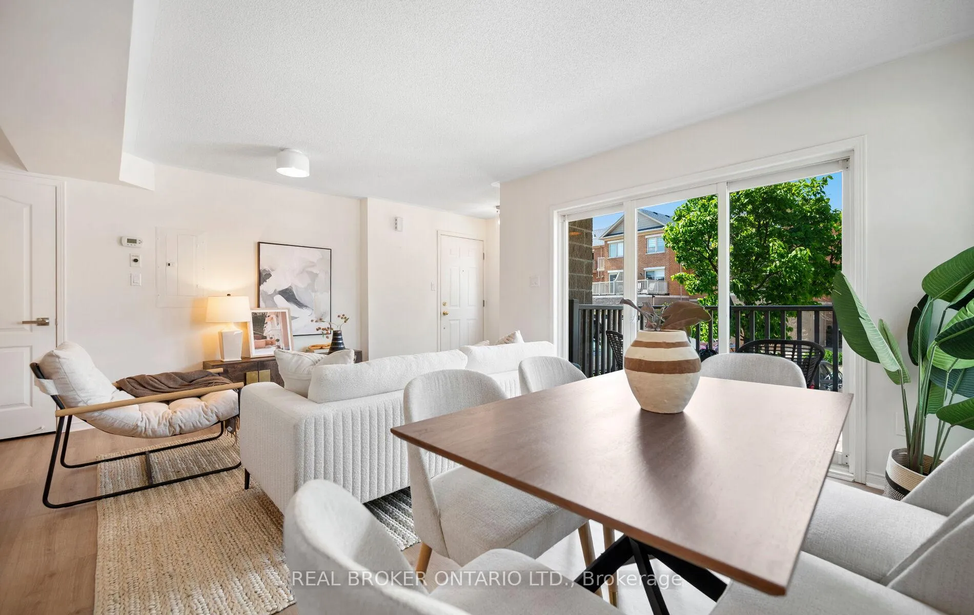 Photo 16 of Unit 50, 5050 Intrepid Drive, Mississauga, Churchill Meadows — HOMEH
