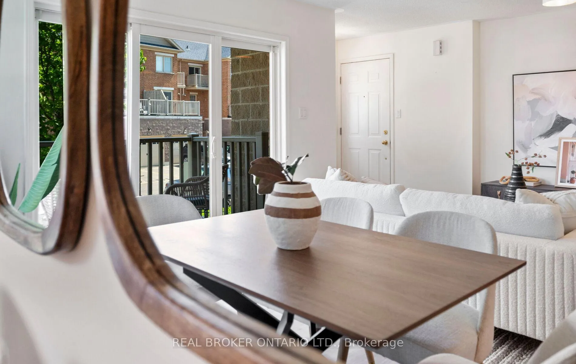 Photo 17 of Unit 50, 5050 Intrepid Drive, Mississauga, Churchill Meadows — HOMEH