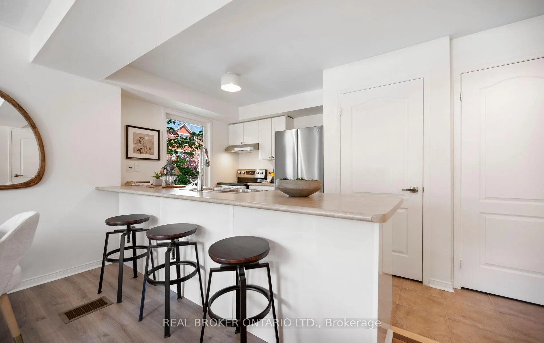 Photo 19 of Unit 50, 5050 Intrepid Drive, Mississauga, Churchill Meadows — HOMEH
