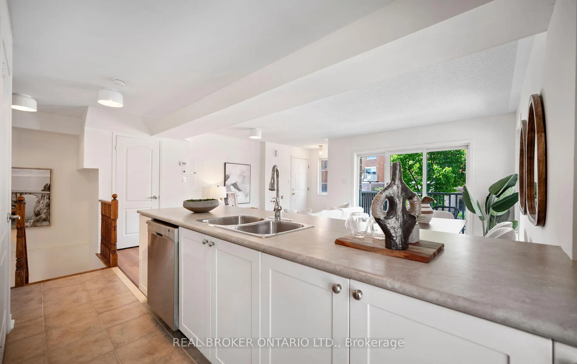 Photo 21 of Unit 50, 5050 Intrepid Drive, Mississauga, Churchill Meadows — HOMEH