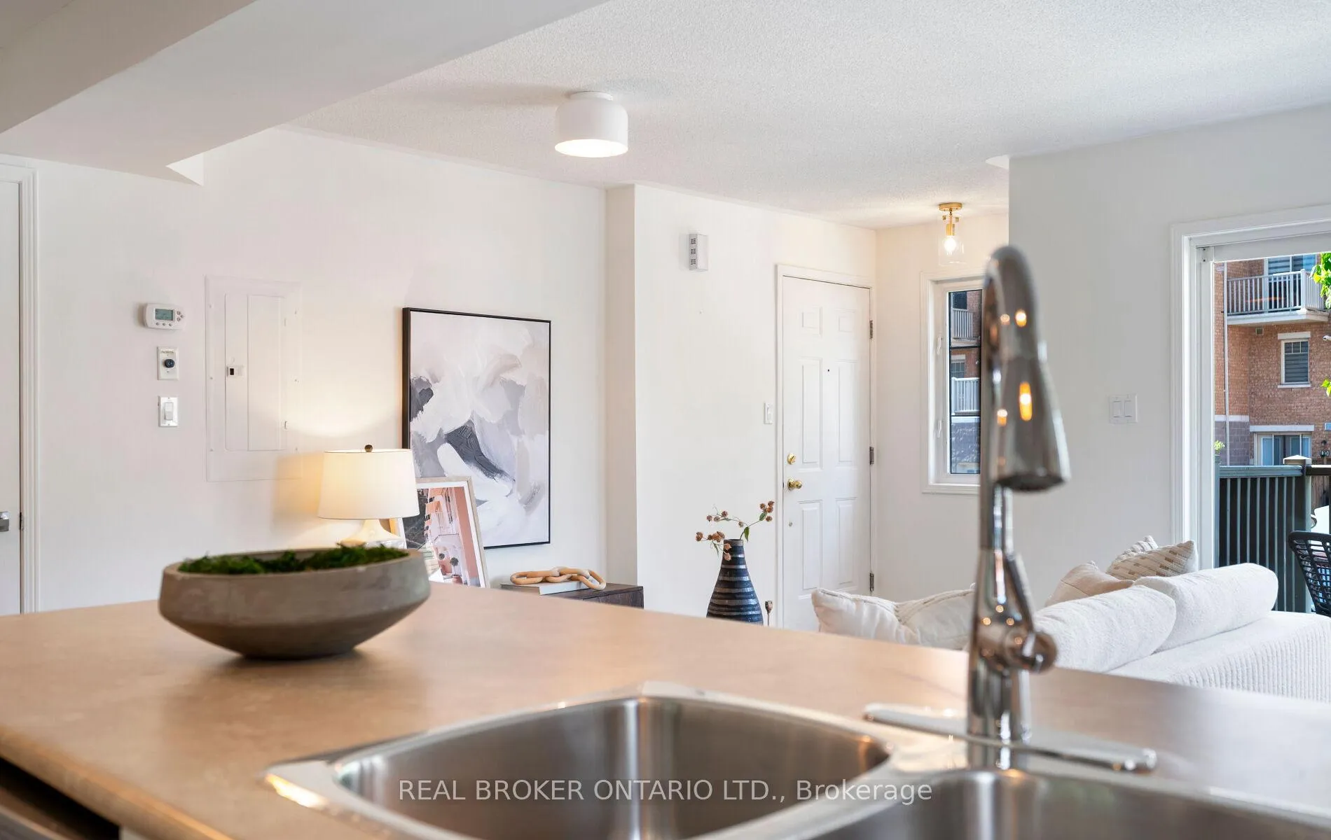 Photo 22 of Unit 50, 5050 Intrepid Drive, Mississauga, Churchill Meadows — HOMEH