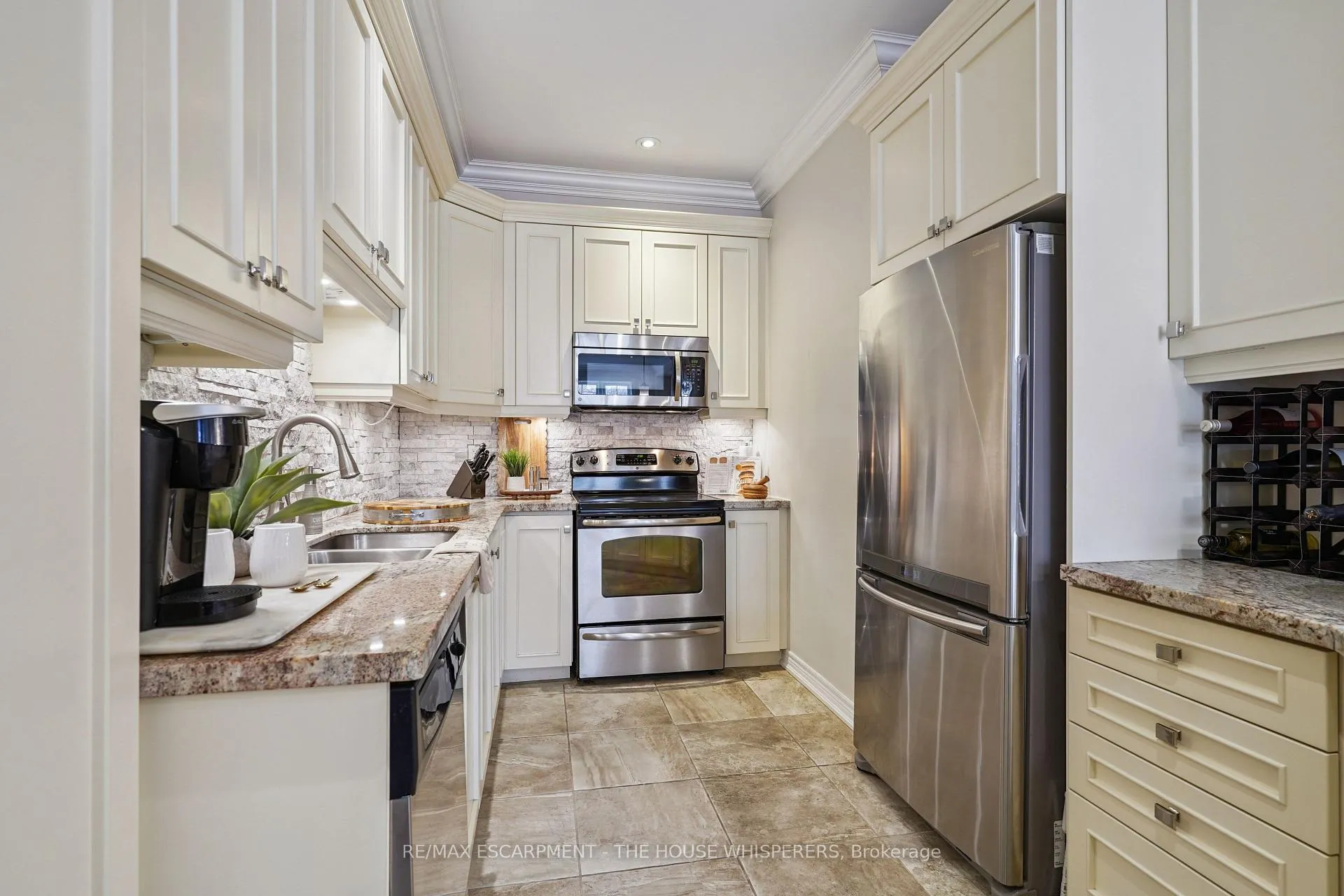 Photo 18 of Unit 29, 181 Plains Road W, Burlington, Bayview — HOMEH