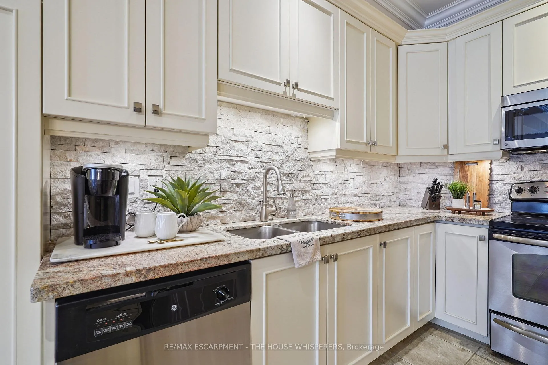 Photo 20 of Unit 29, 181 Plains Road W, Burlington, Bayview — HOMEH