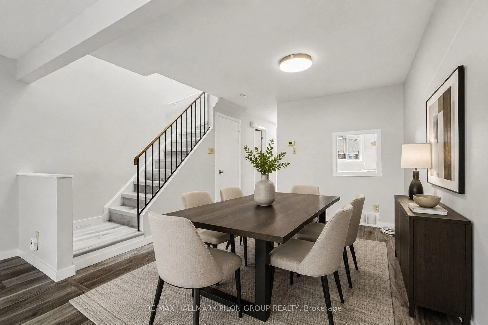 Photo 6 of Unit B, 110 Valley Stream Drive, Ottawa, Leslie Park — HOMEH