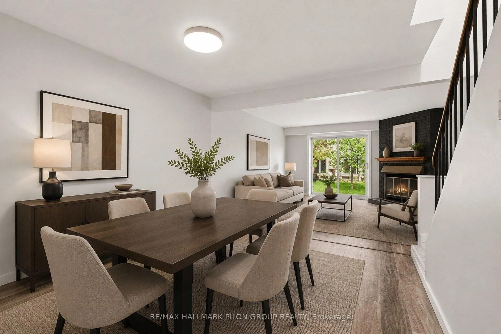 Photo 7 of Unit B, 110 Valley Stream Drive, Ottawa, Leslie Park — HOMEH