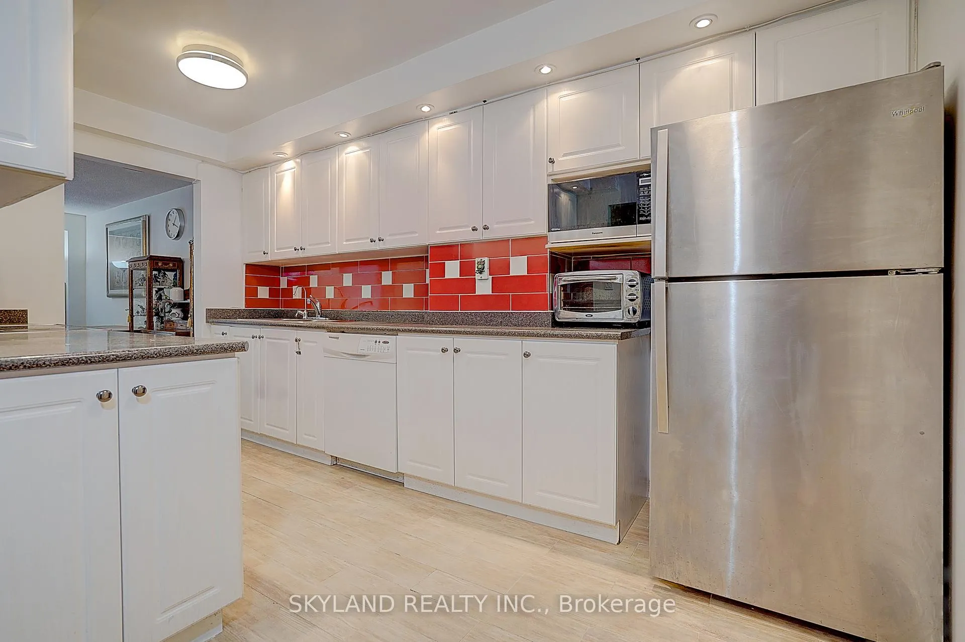 Photo 9 of 46 West Borough Street, Markham, Aileen-Willowbrook — HOMEH