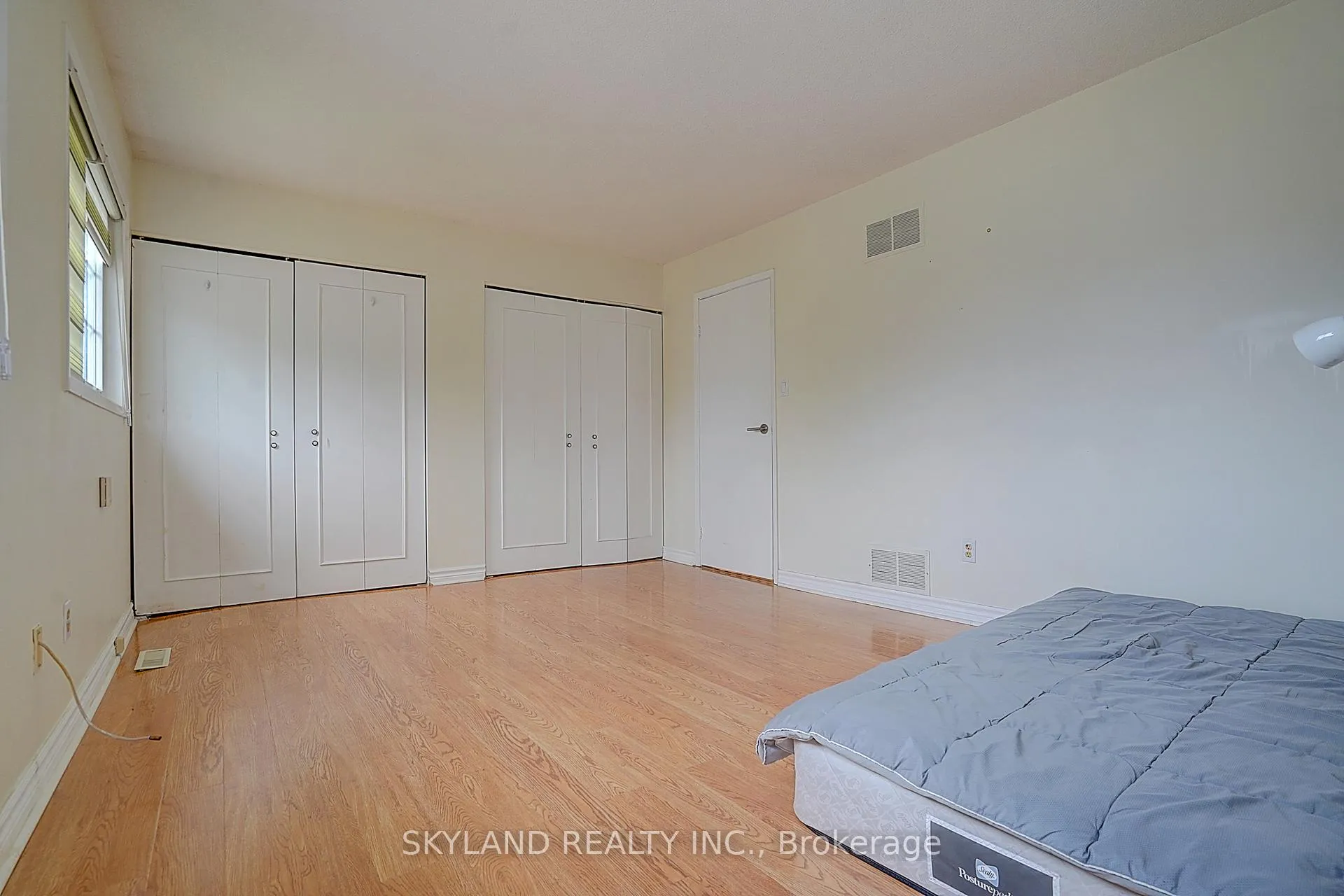 Photo 18 of 46 West Borough Street, Markham, Aileen-Willowbrook — HOMEH