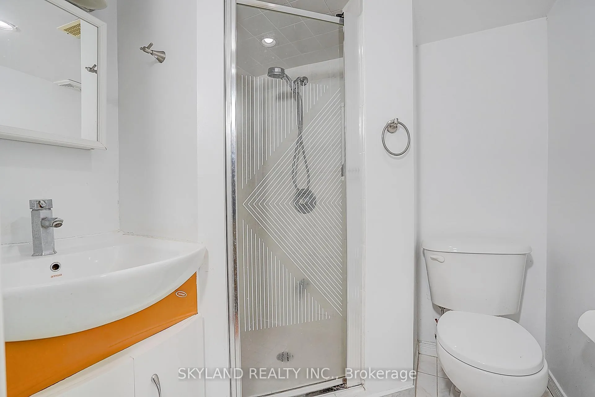 Photo 25 of 46 West Borough Street, Markham, Aileen-Willowbrook — HOMEH