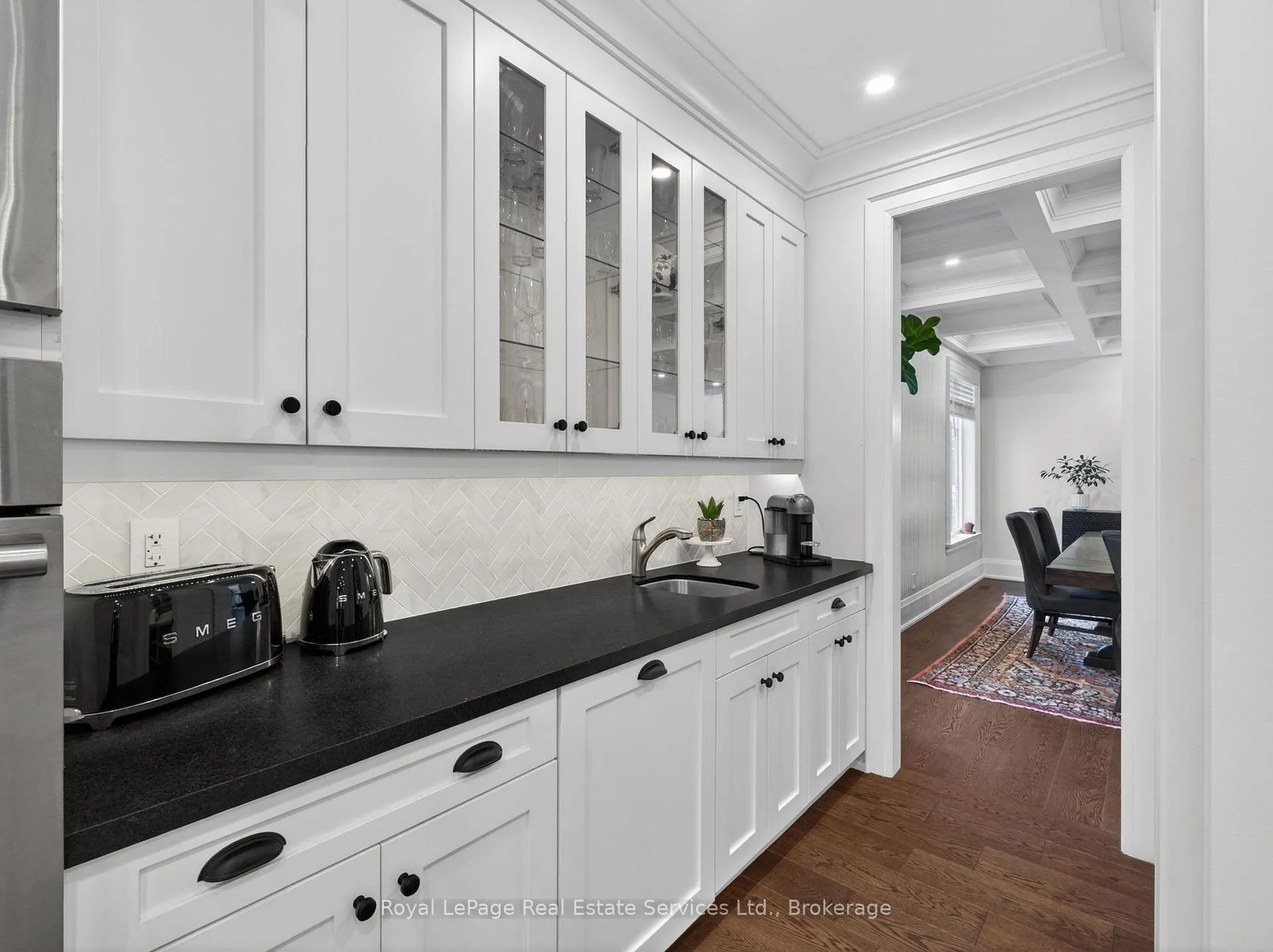 Photo 13 of 47 Park Avenue E, Burlington, LaSalle — HOMEH
