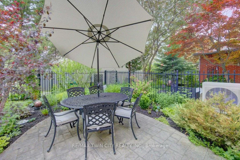 Photo 36 of 69 Troy Street, Kitchener, King East — HOMEH