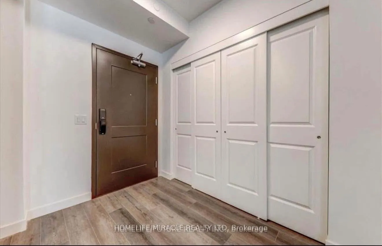 Photo 3 of Unit 116, 7549 Kalar Road, Niagara Falls, Brown — HOMEH