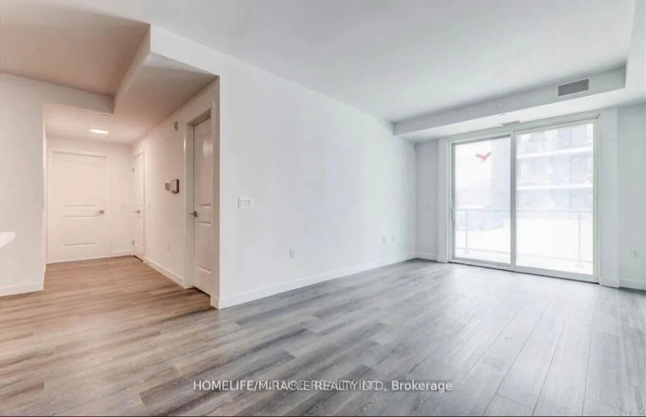 Photo 6 of Unit 116, 7549 Kalar Road, Niagara Falls, Brown — HOMEH