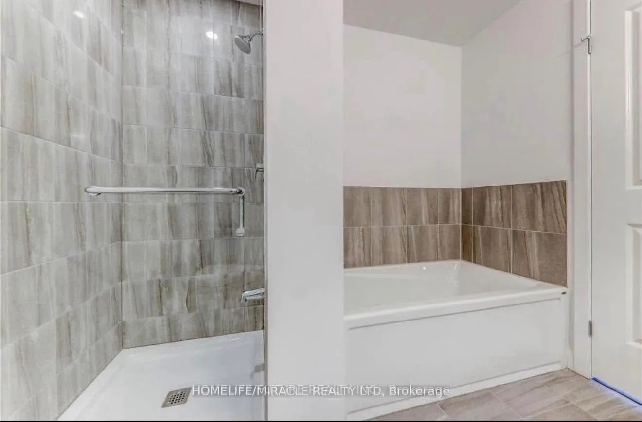 Photo 7 of Unit 116, 7549 Kalar Road, Niagara Falls, Brown — HOMEH