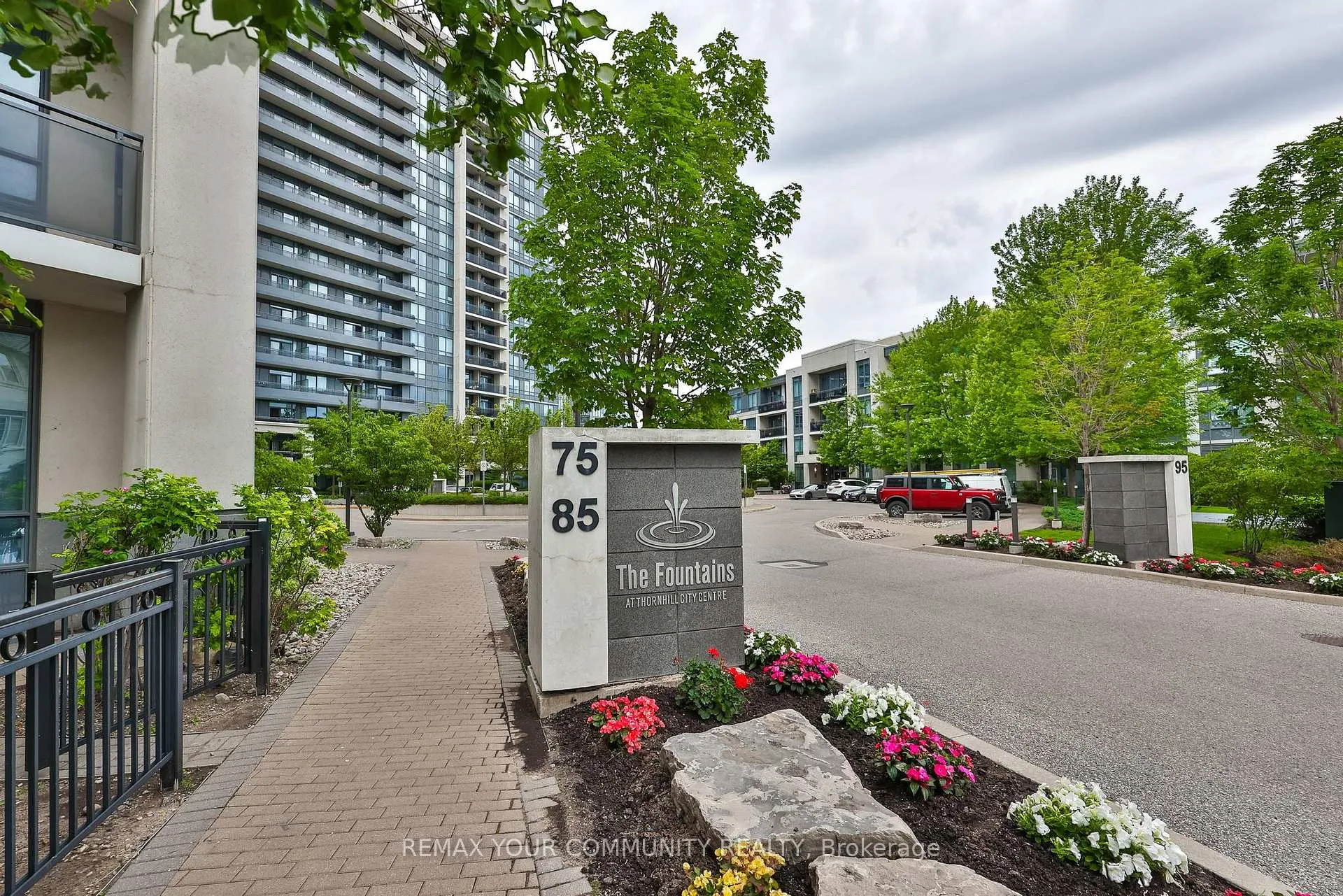 Photo 1 of 75 North Park Road, Vaughan, Beverley Glen — HOMEH