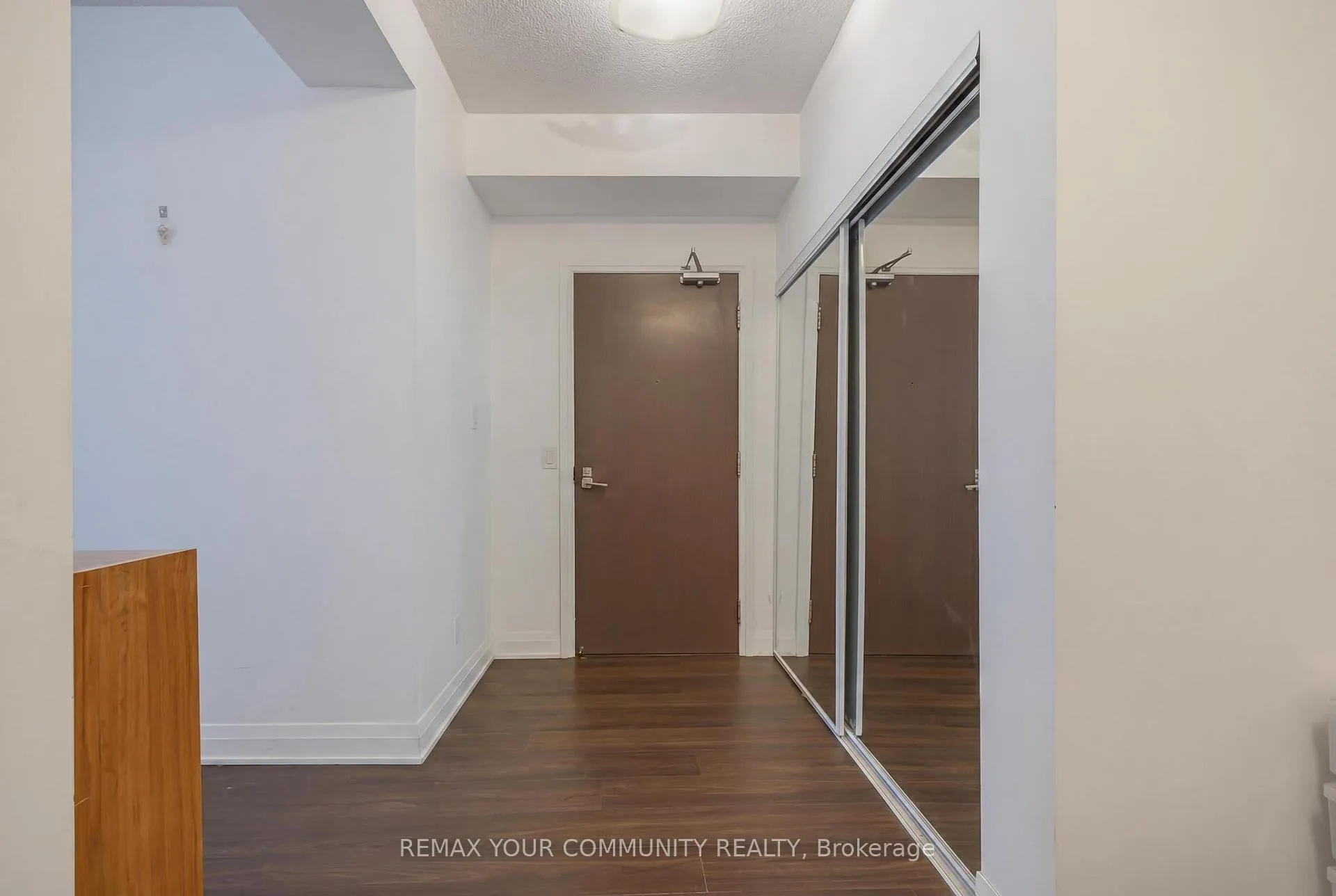 Photo 8 of 75 North Park Road, Vaughan, Beverley Glen — HOMEH