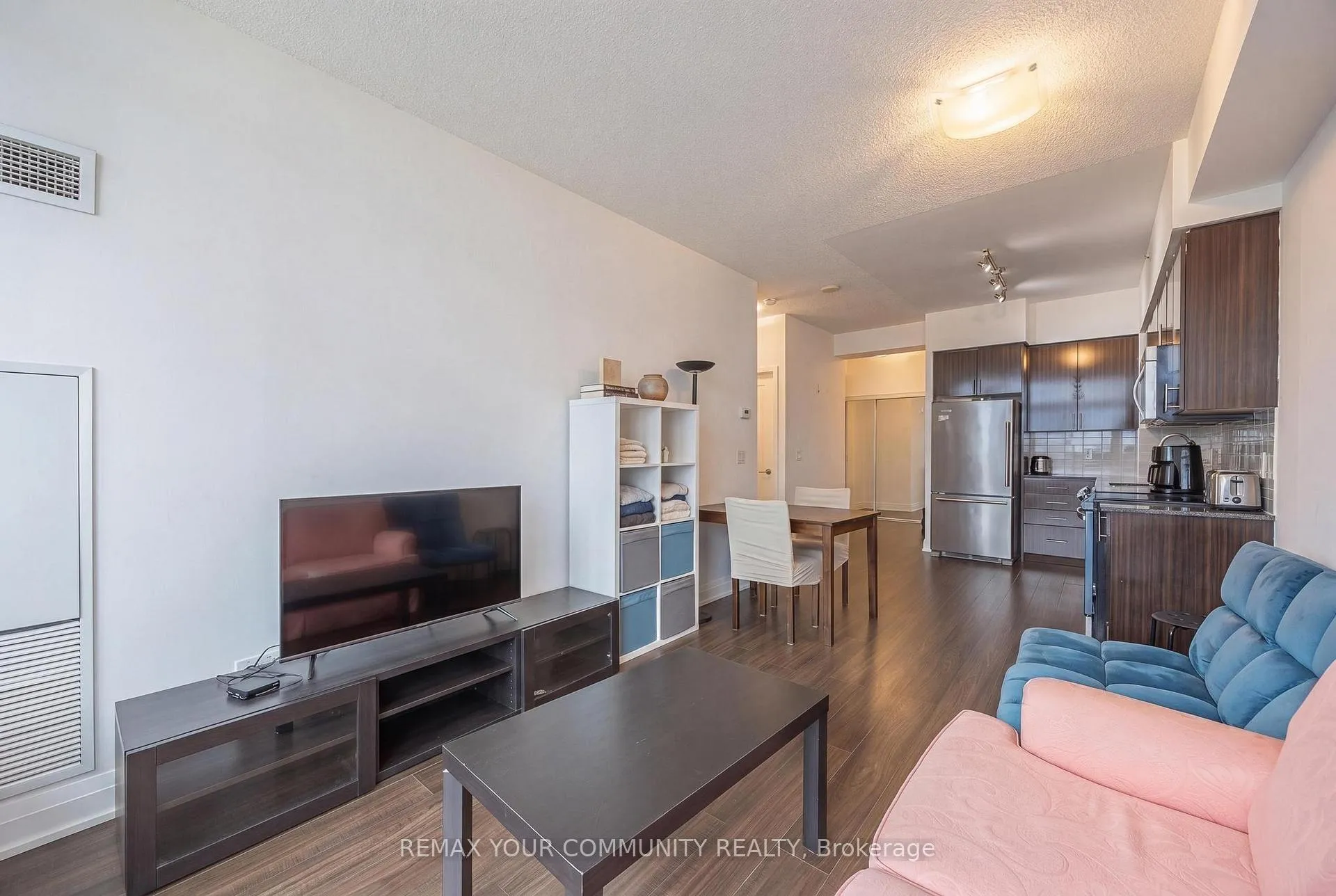 Photo 10 of 75 North Park Road, Vaughan, Beverley Glen — HOMEH