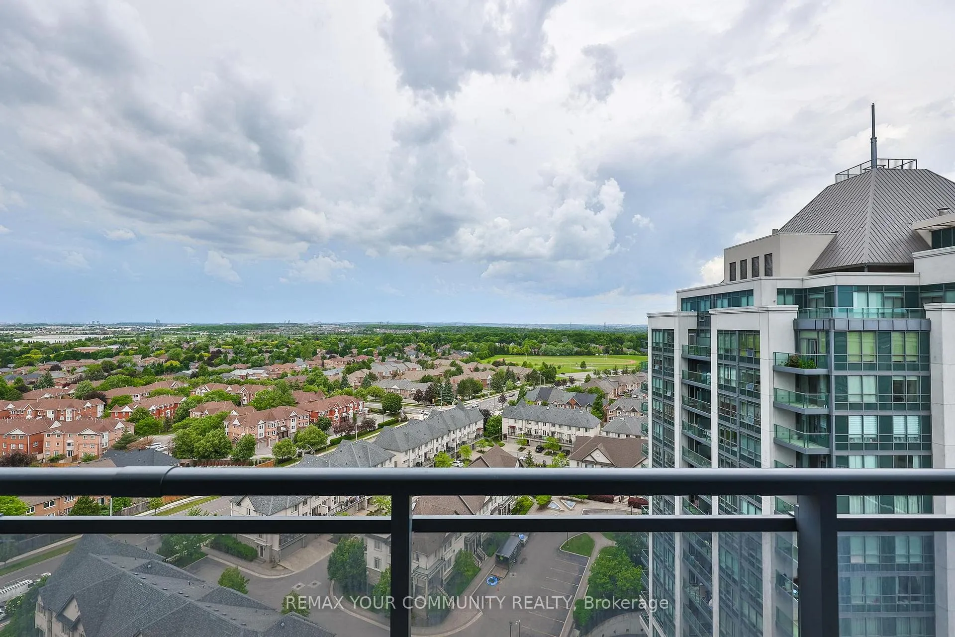 Photo 21 of 75 North Park Road, Vaughan, Beverley Glen — HOMEH