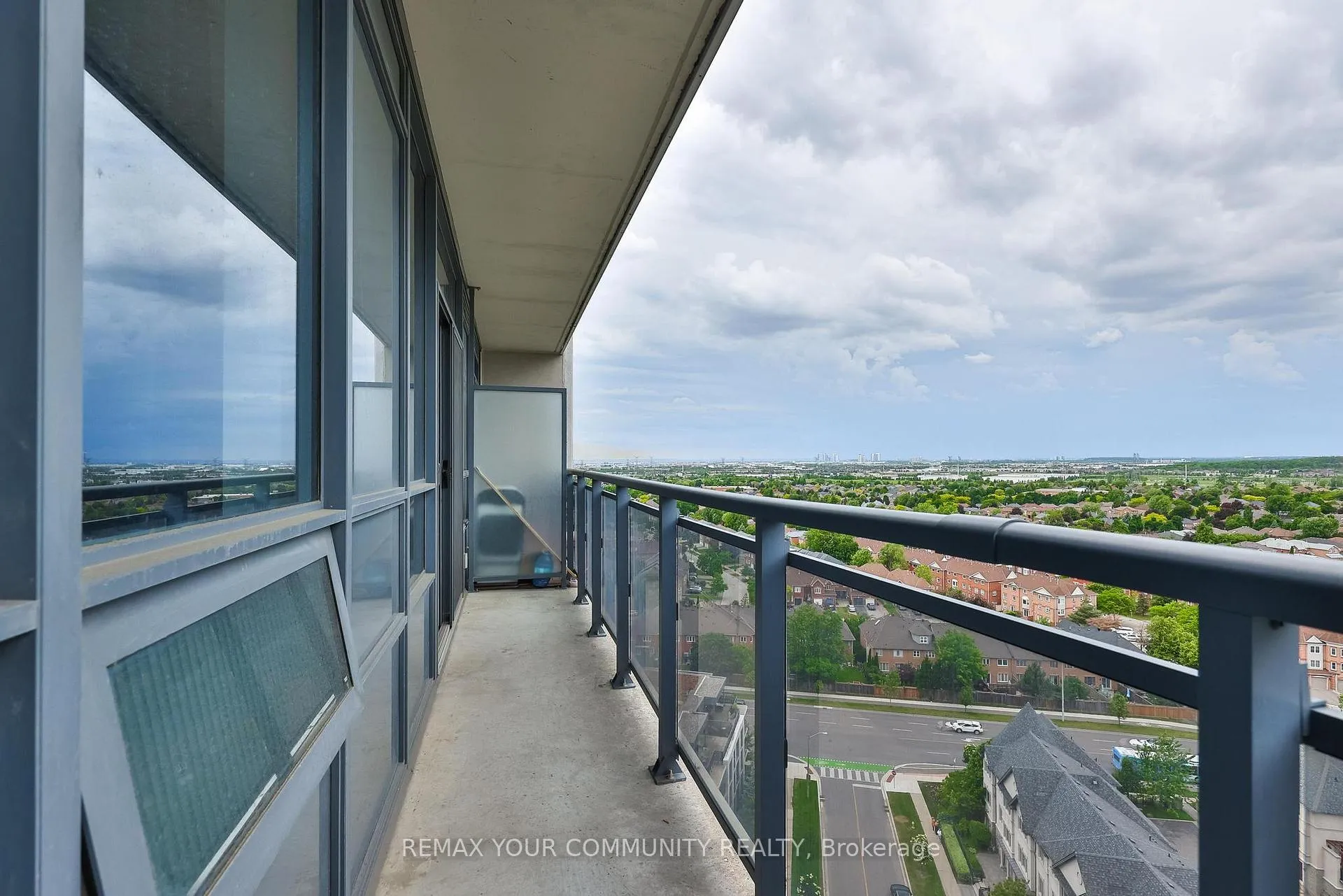 Photo 23 of 75 North Park Road, Vaughan, Beverley Glen — HOMEH