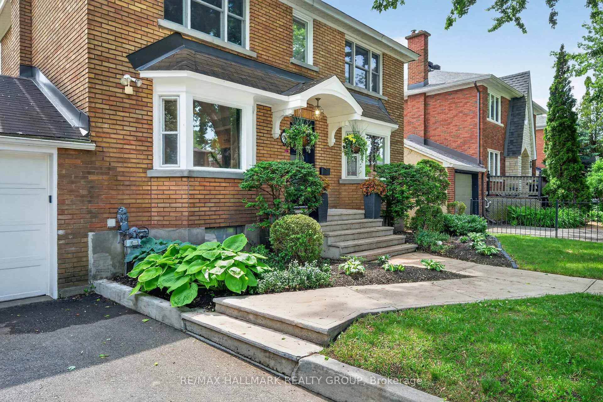 Photo 3 of 90 Southern Drive, Ottawa, Old Ottawa South/Rideau Gardens — HOMEH