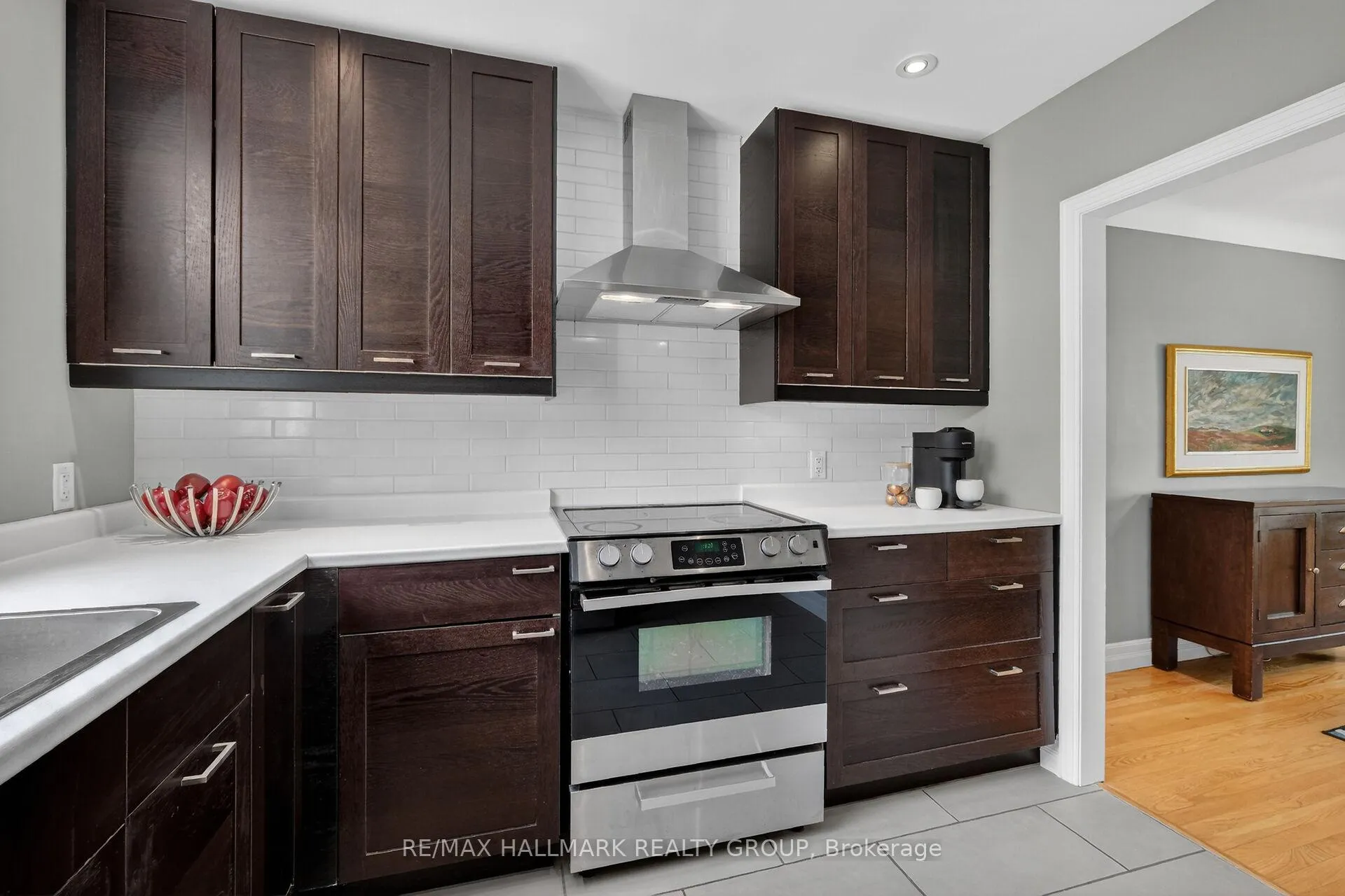 Photo 12 of 90 Southern Drive, Ottawa, Old Ottawa South/Rideau Gardens — HOMEH