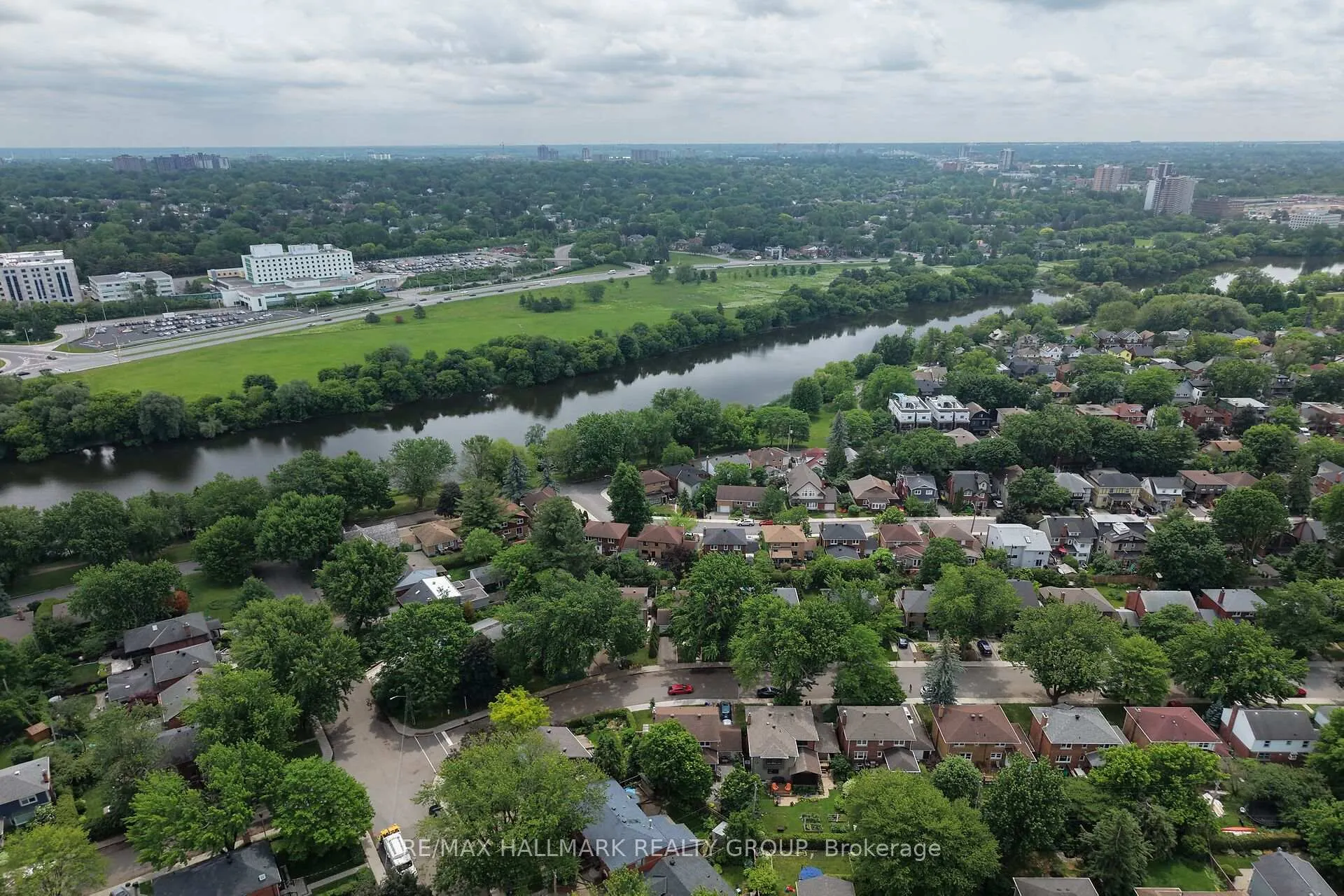 Photo 46 of 90 Southern Drive, Ottawa, Old Ottawa South/Rideau Gardens — HOMEH