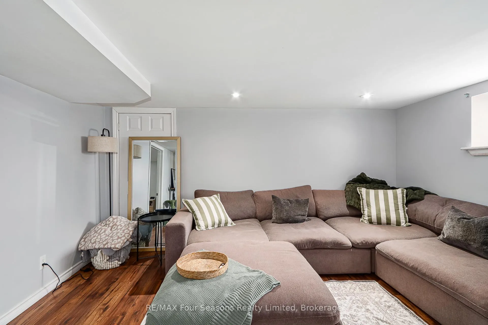 Photo 29 of 7613 26 Highway, Clearview, Stayner — HOMEH