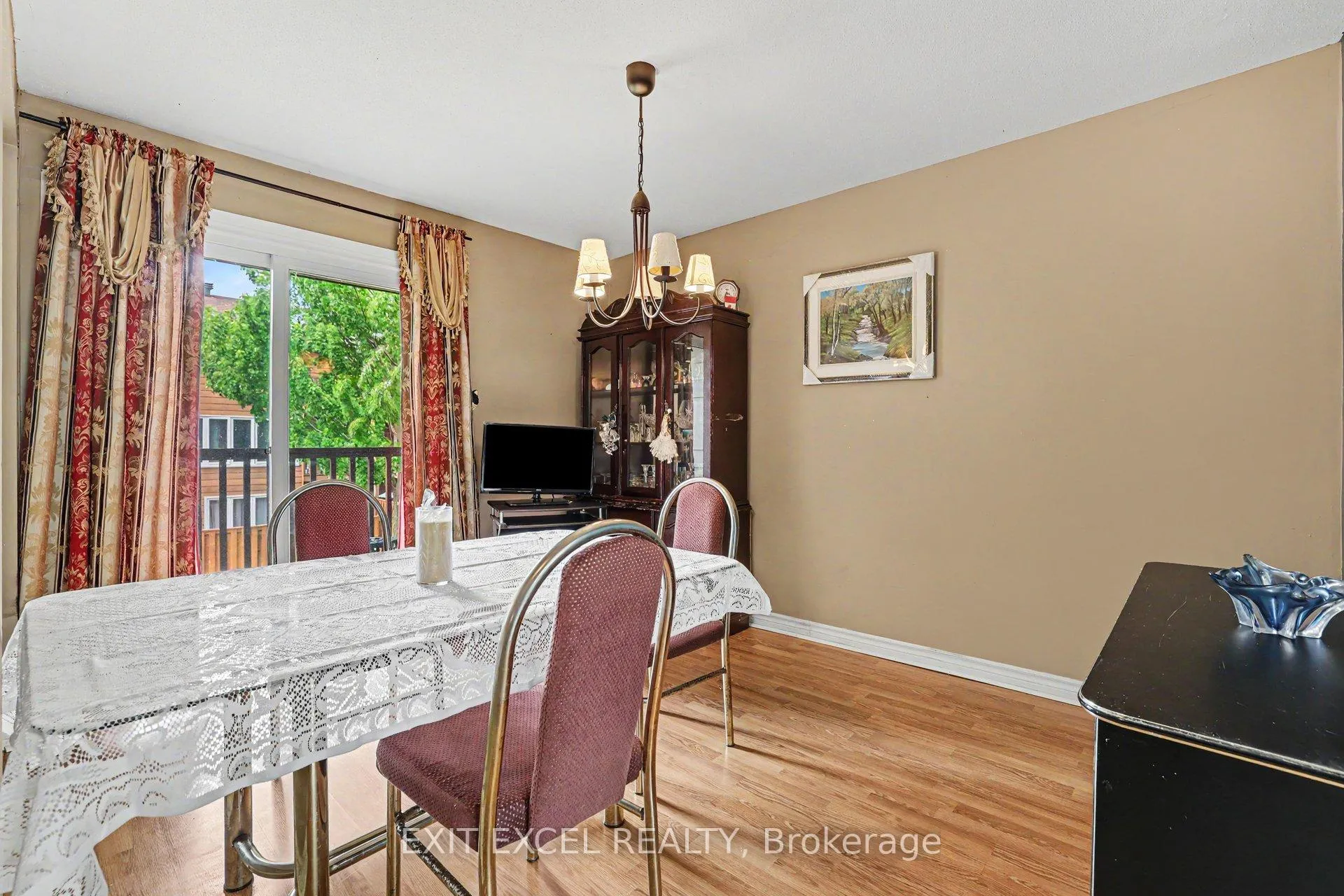 Photo 6 of Unit 47, 2139 Eric Crescent, Ottawa, Pineview — HOMEH