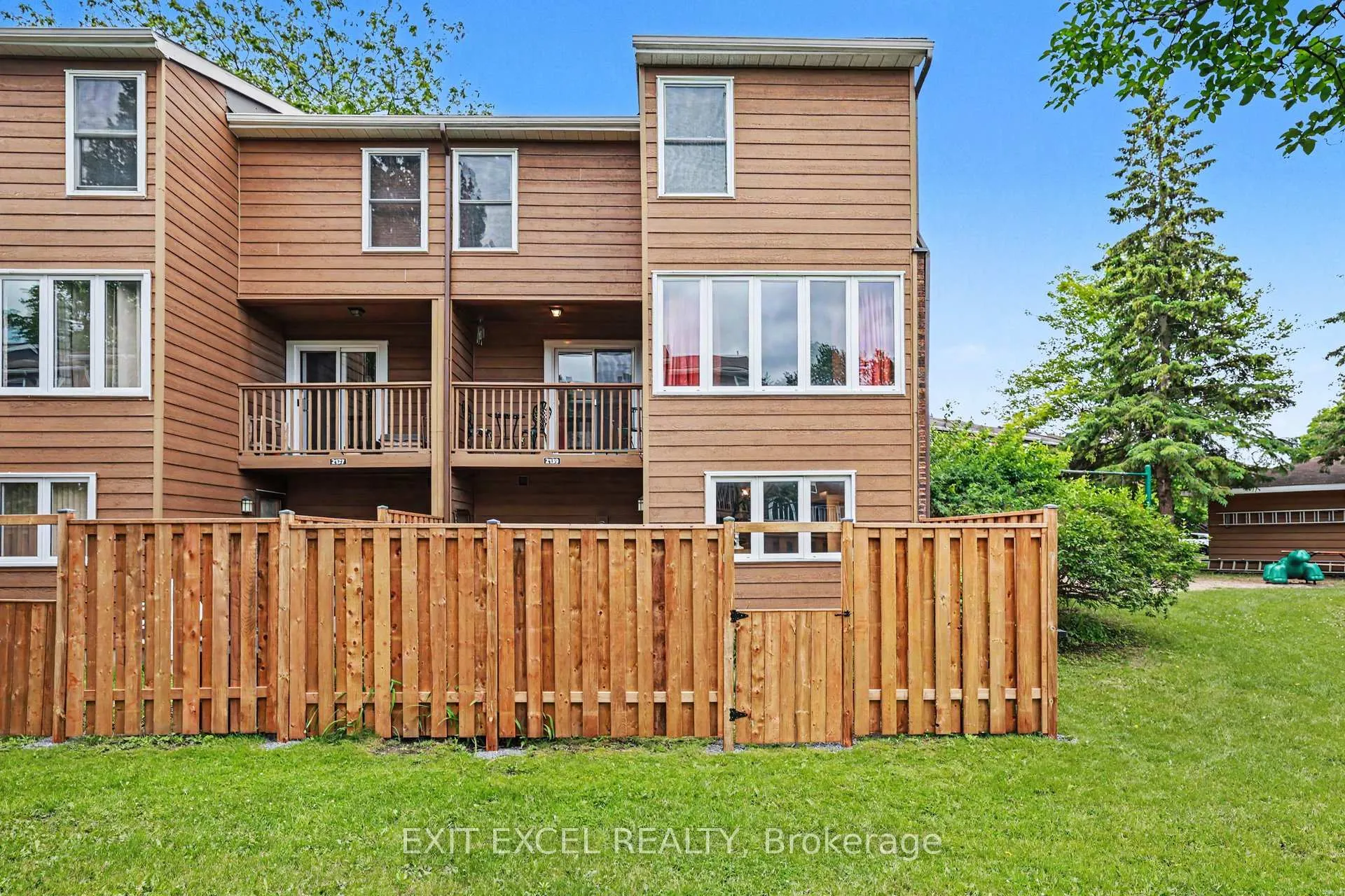 Photo 19 of Unit 47, 2139 Eric Crescent, Ottawa, Pineview — HOMEH