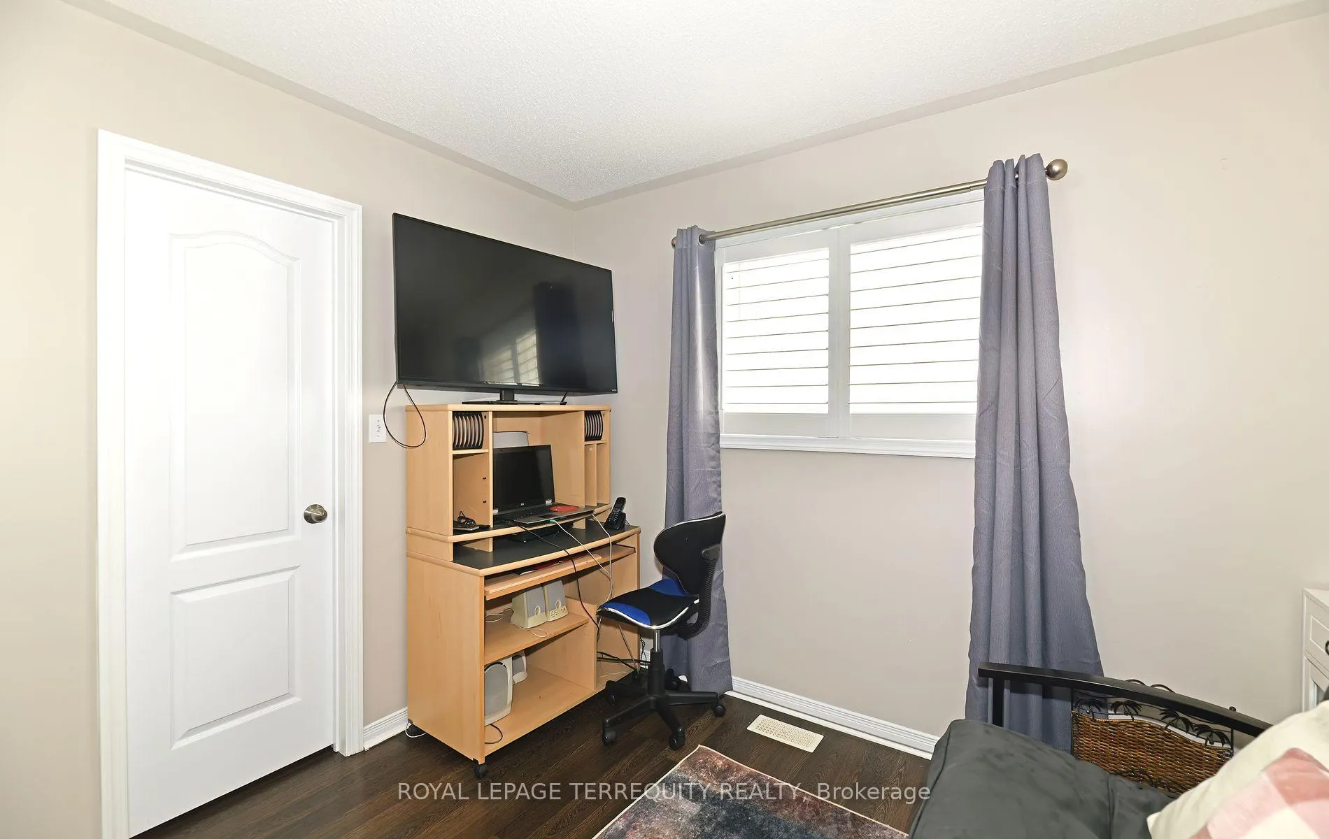 Photo 29 of 591 Luple Avenue, Oshawa, Samac — HOMEH