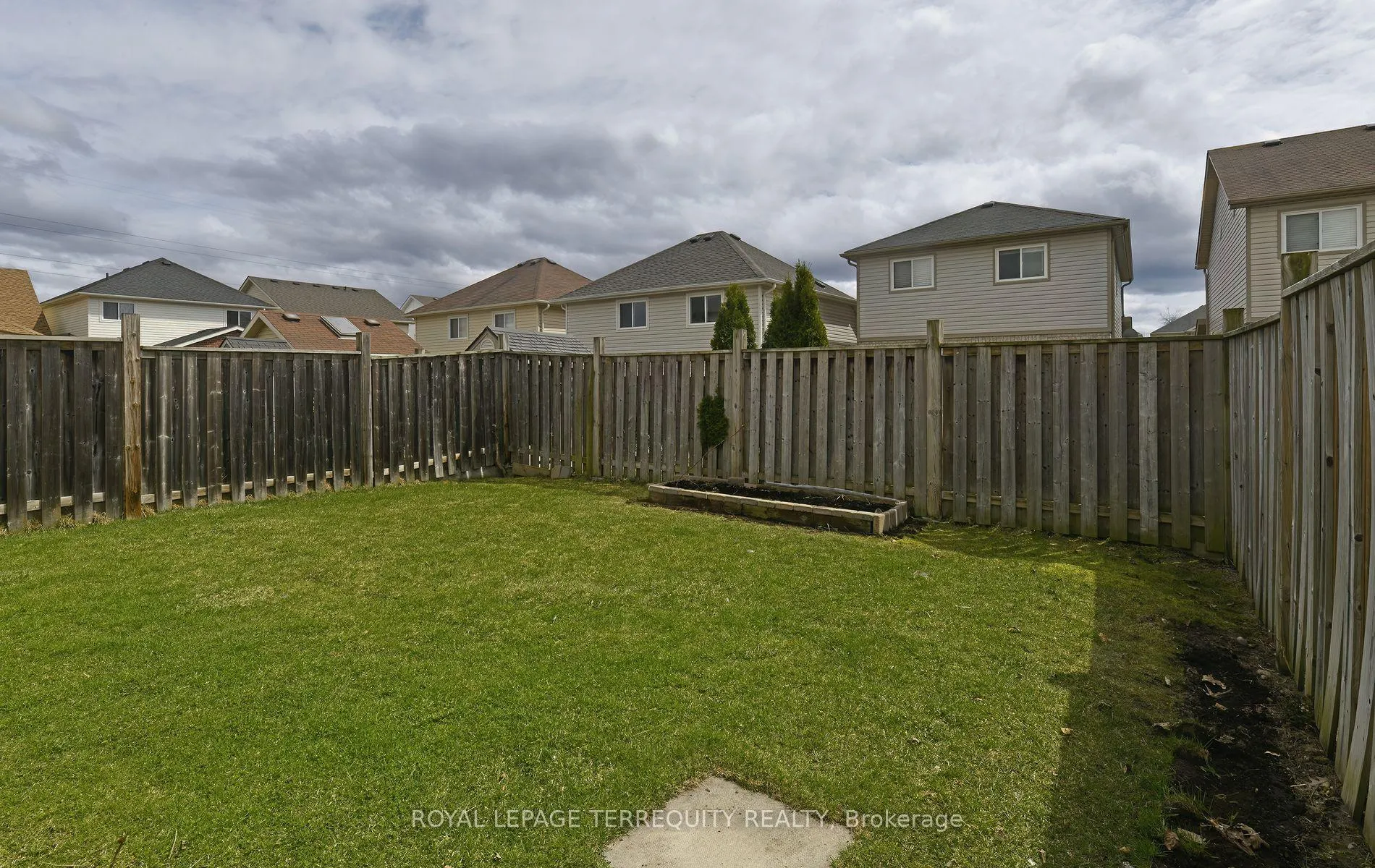 Photo 36 of 591 Luple Avenue, Oshawa, Samac — HOMEH