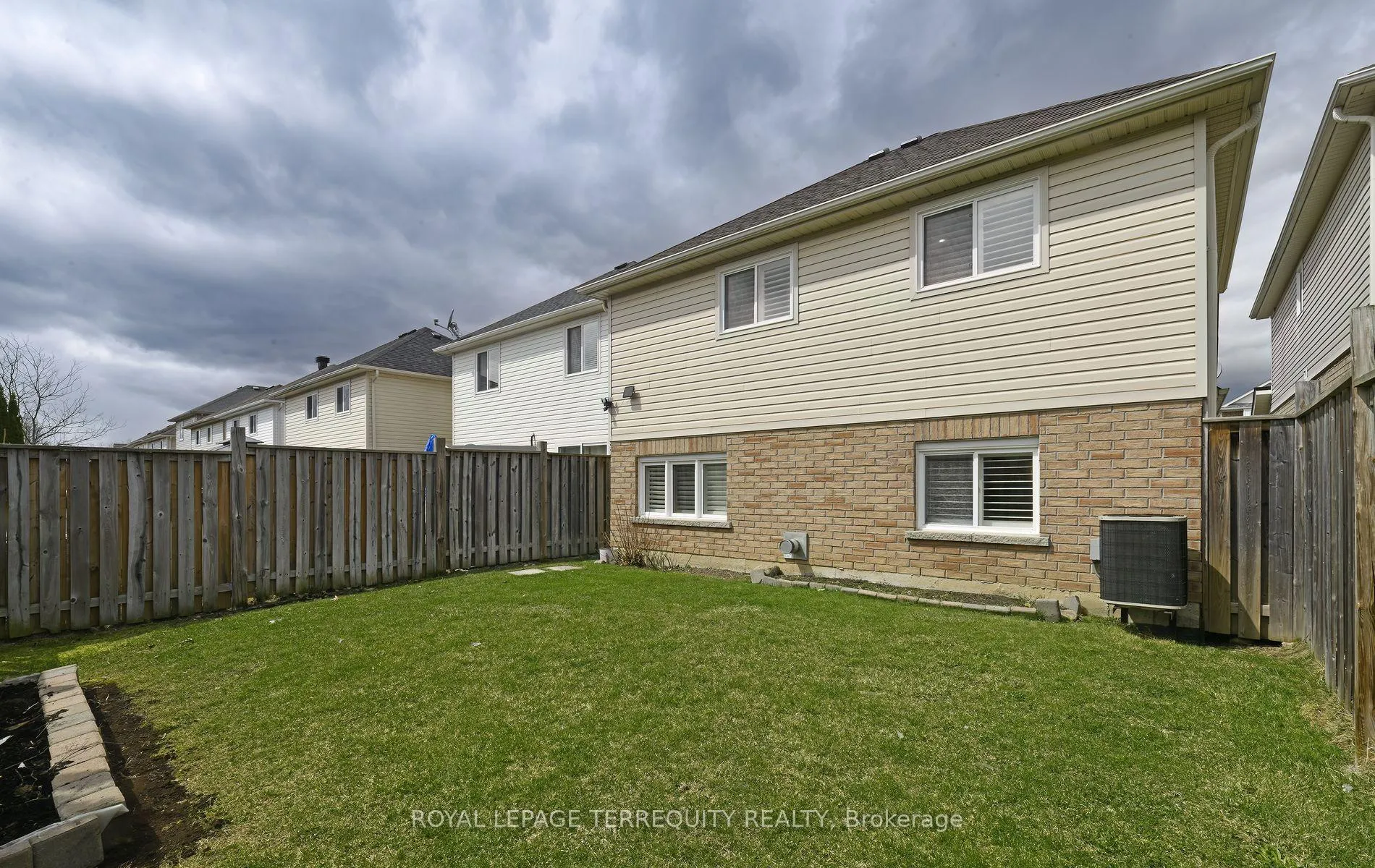 Photo 37 of 591 Luple Avenue, Oshawa, Samac — HOMEH