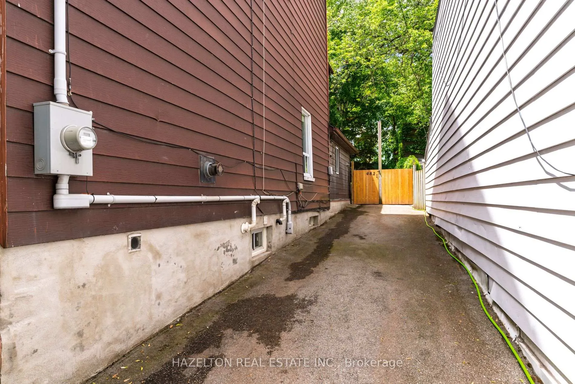 Photo 4 of 482 Indian Grove, Toronto, Junction Area — HOMEH