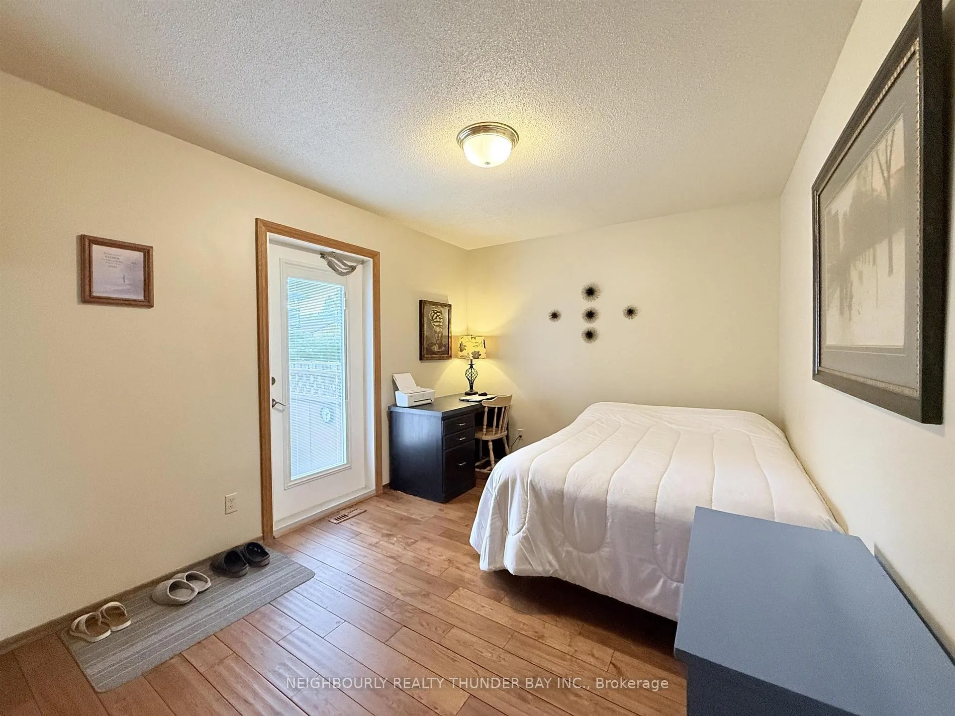 Photo 14 of 107 Pioneer Drive, Thunder Bay, John Street North — HOMEH