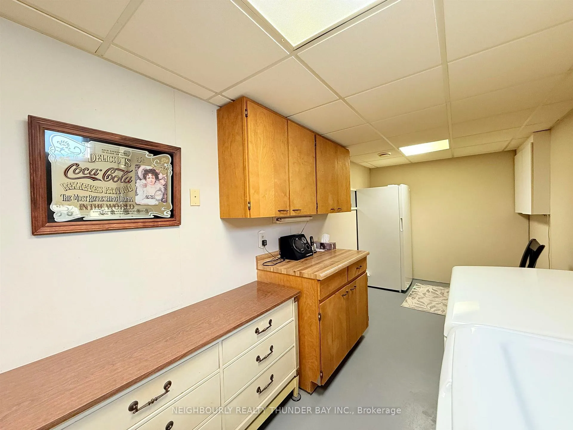 Photo 24 of 107 Pioneer Drive, Thunder Bay, John Street North — HOMEH