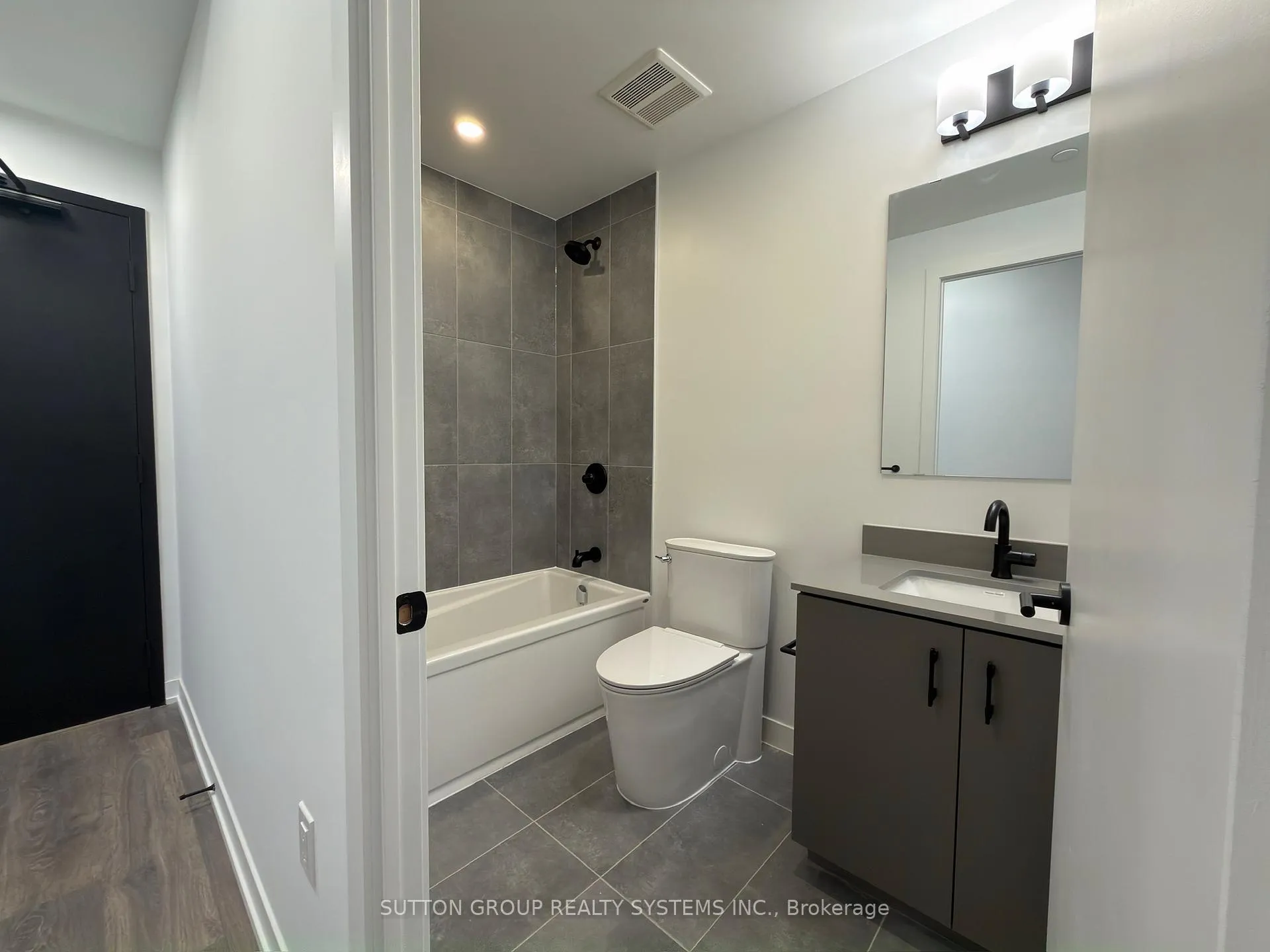 Photo 6 of Unit C1104, 4878 Powers Common, Burlington, Alton — HOMEH