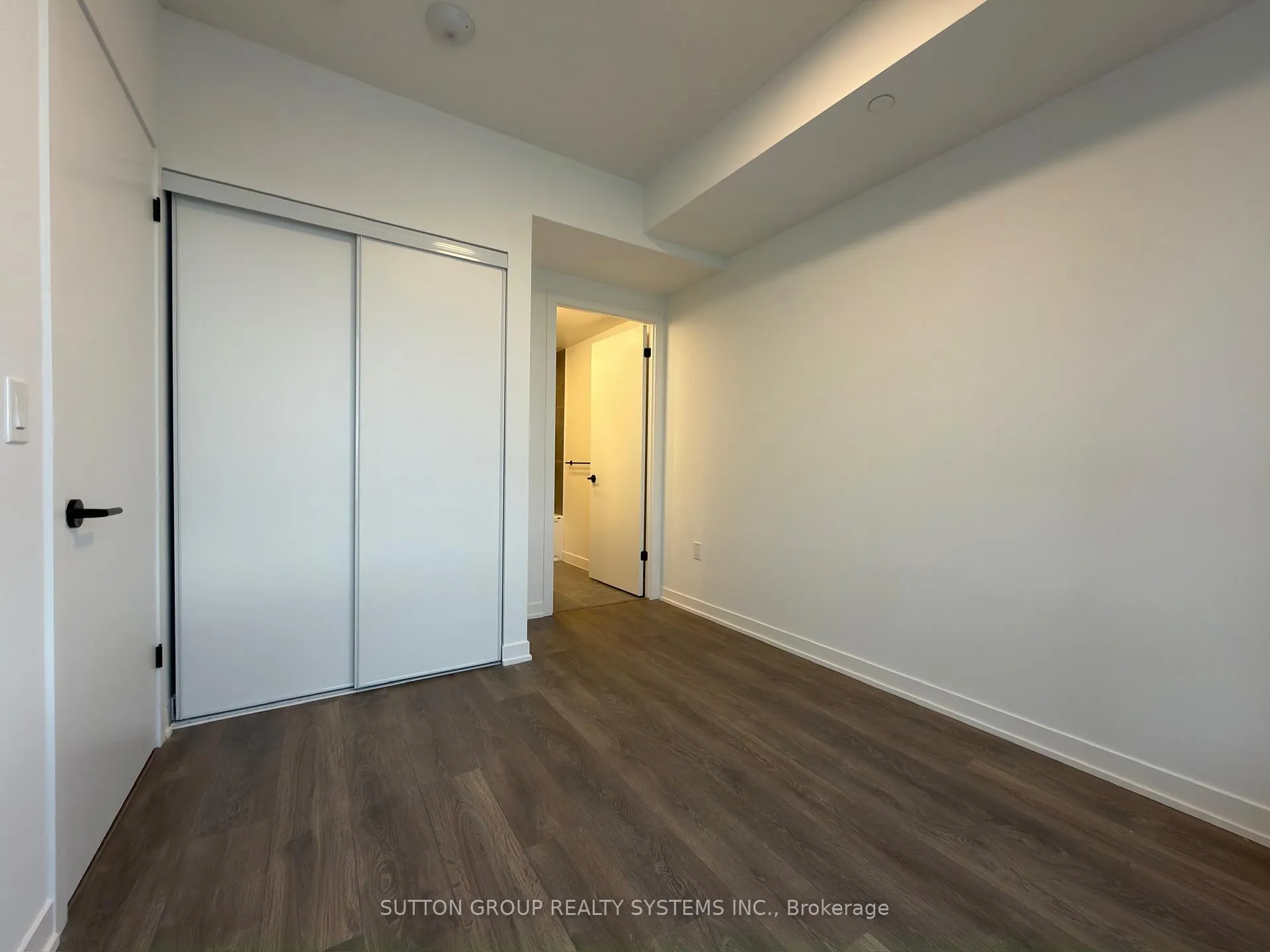 Photo 13 of Unit C1104, 4878 Powers Common, Burlington, Alton — HOMEH