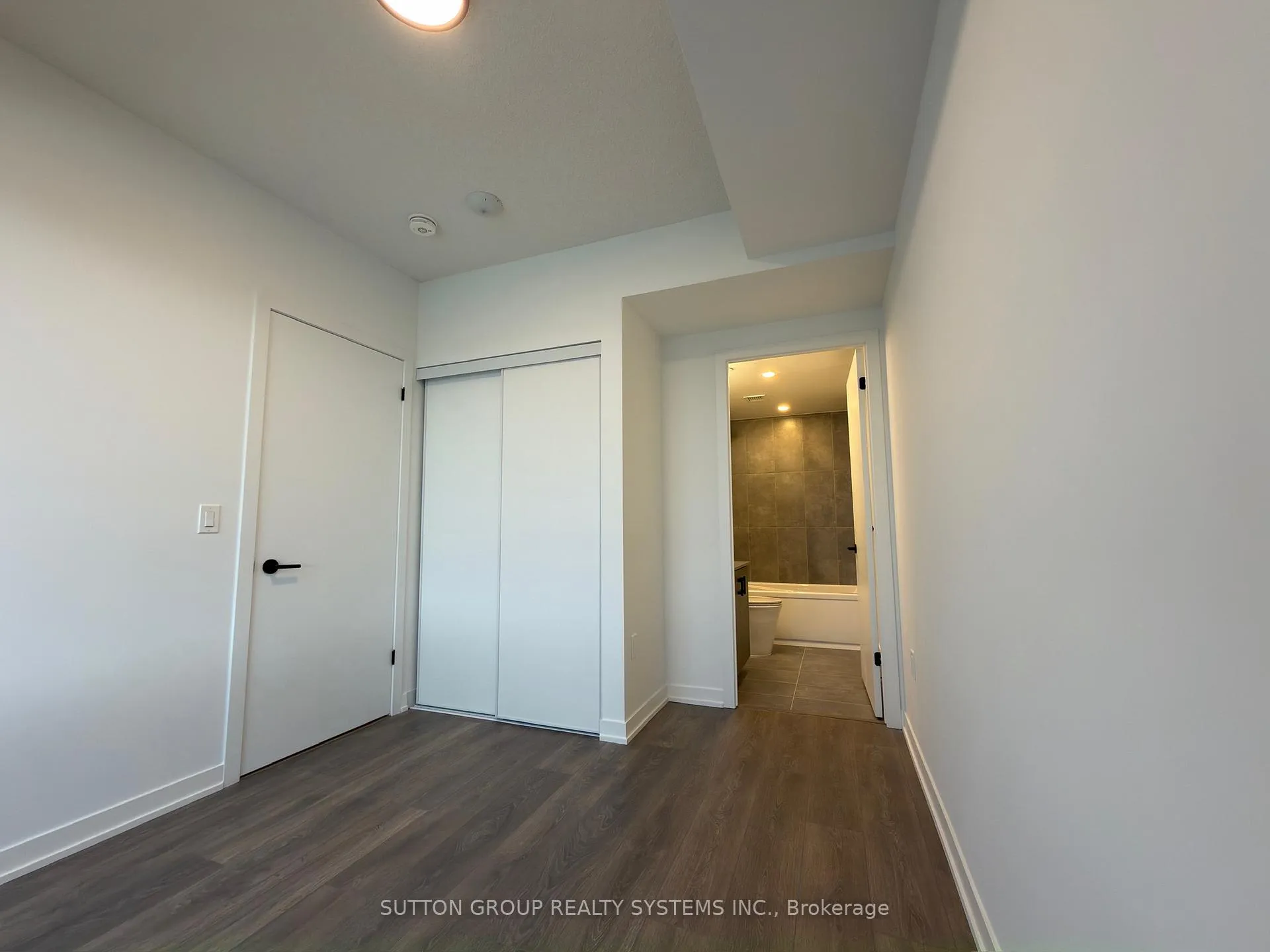 Photo 15 of Unit C1104, 4878 Powers Common, Burlington, Alton — HOMEH