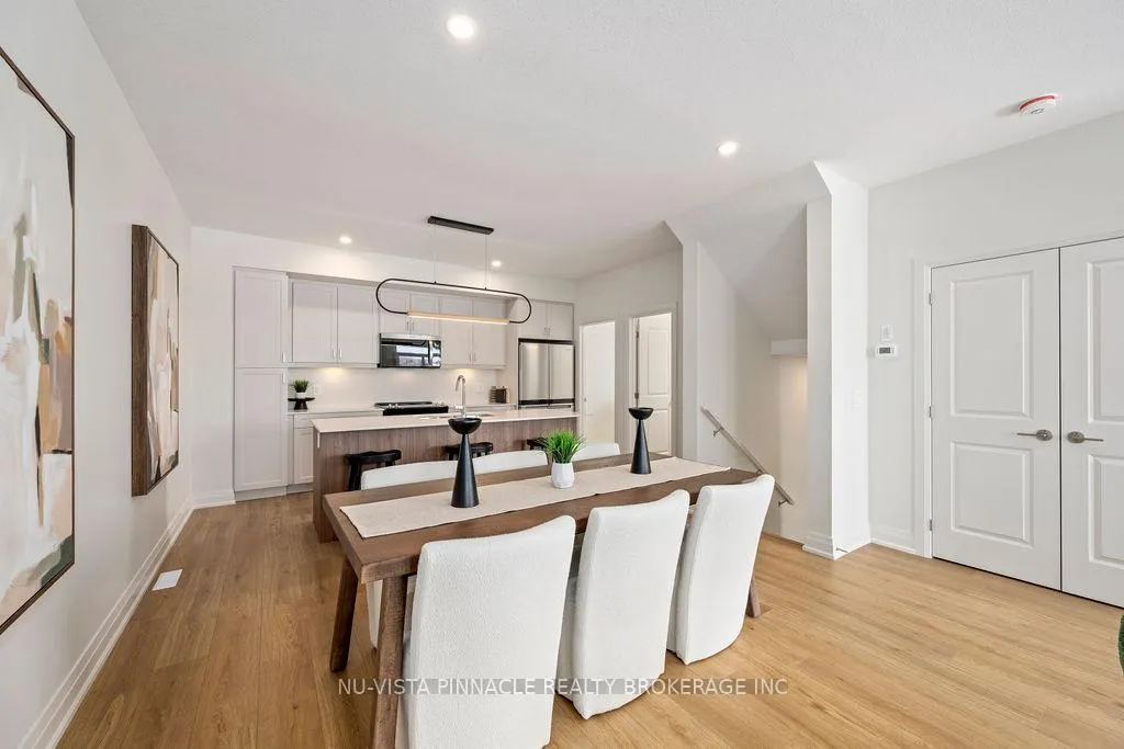 Photo 3 of 2594 Sheffield Boulevard, London, South U — HOMEH